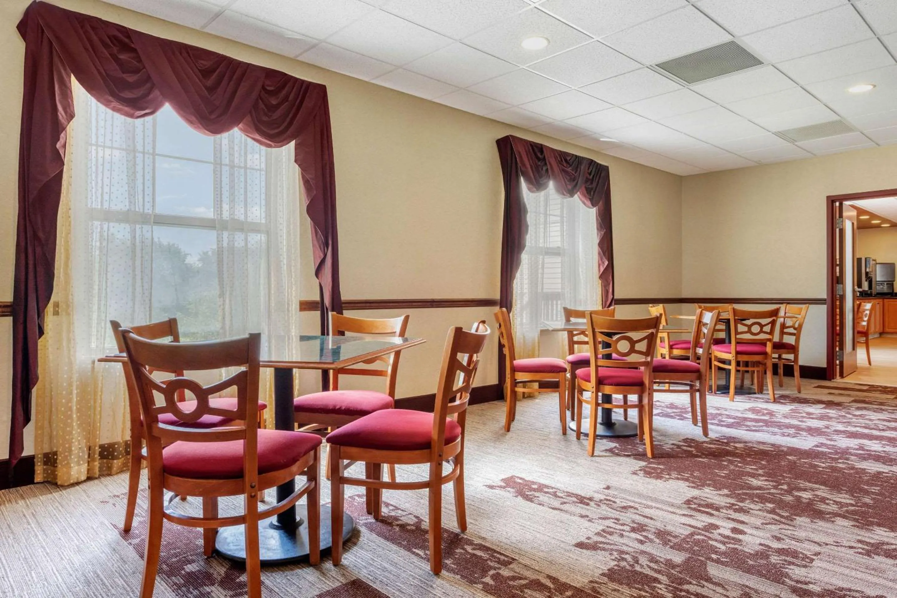 Restaurant/places to eat in MainStay Suites Grantville - Hershey North