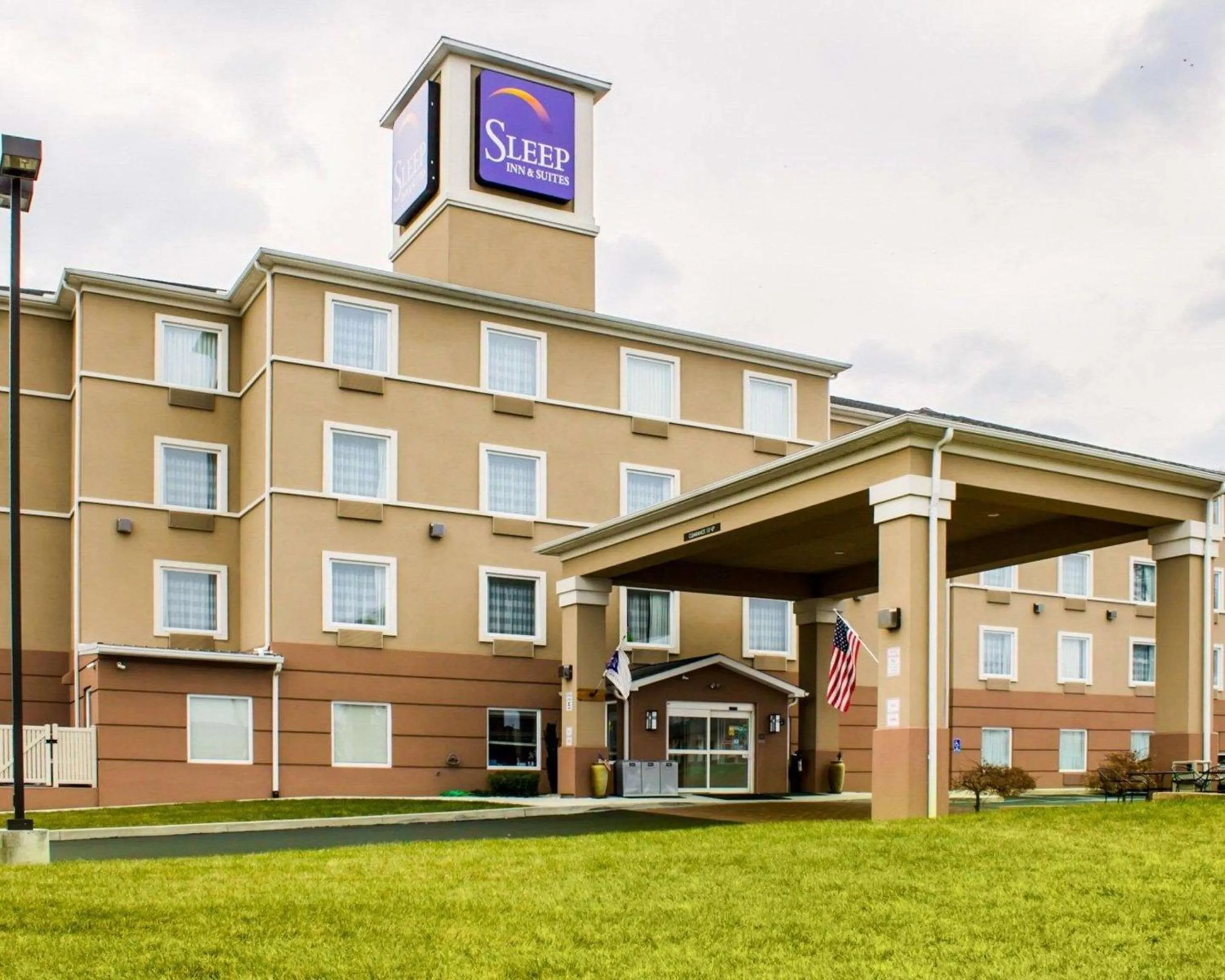 Property building in Sleep Inn & Suites Harrisburg - Hershey Southwest