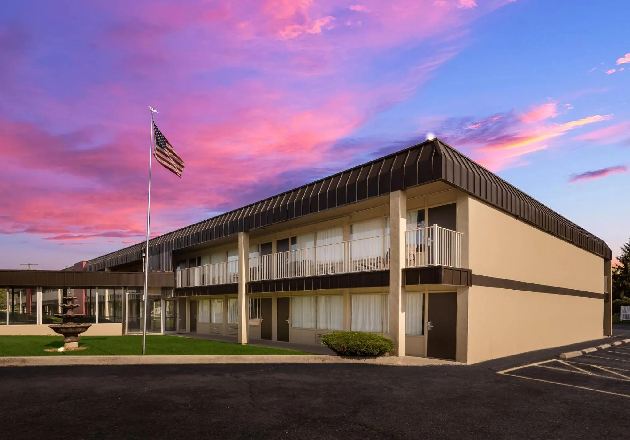 Property building in Red Roof Inn Reading