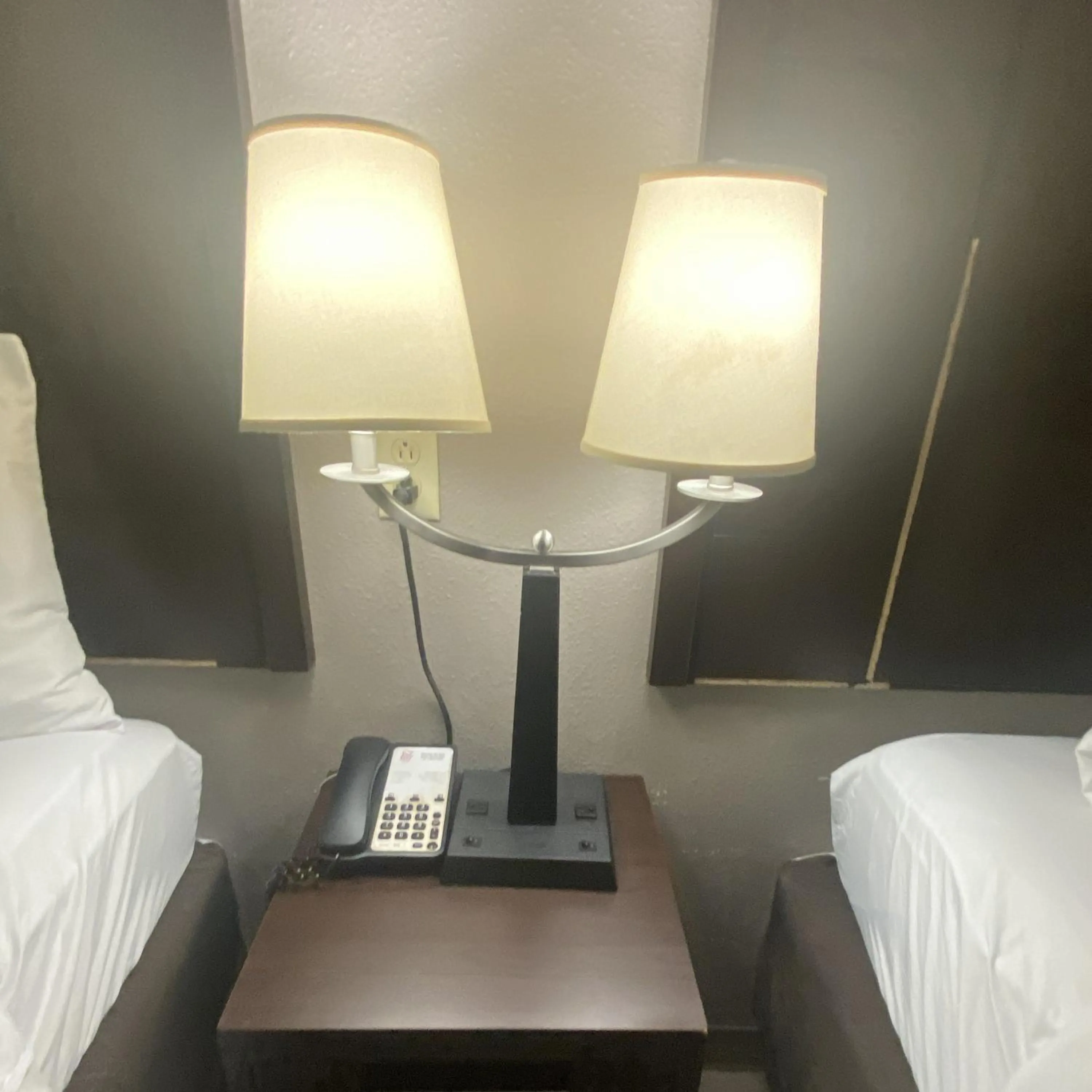 Photo of the whole room, Bed in Red Roof Inn Pittsburgh - McKnight Rd