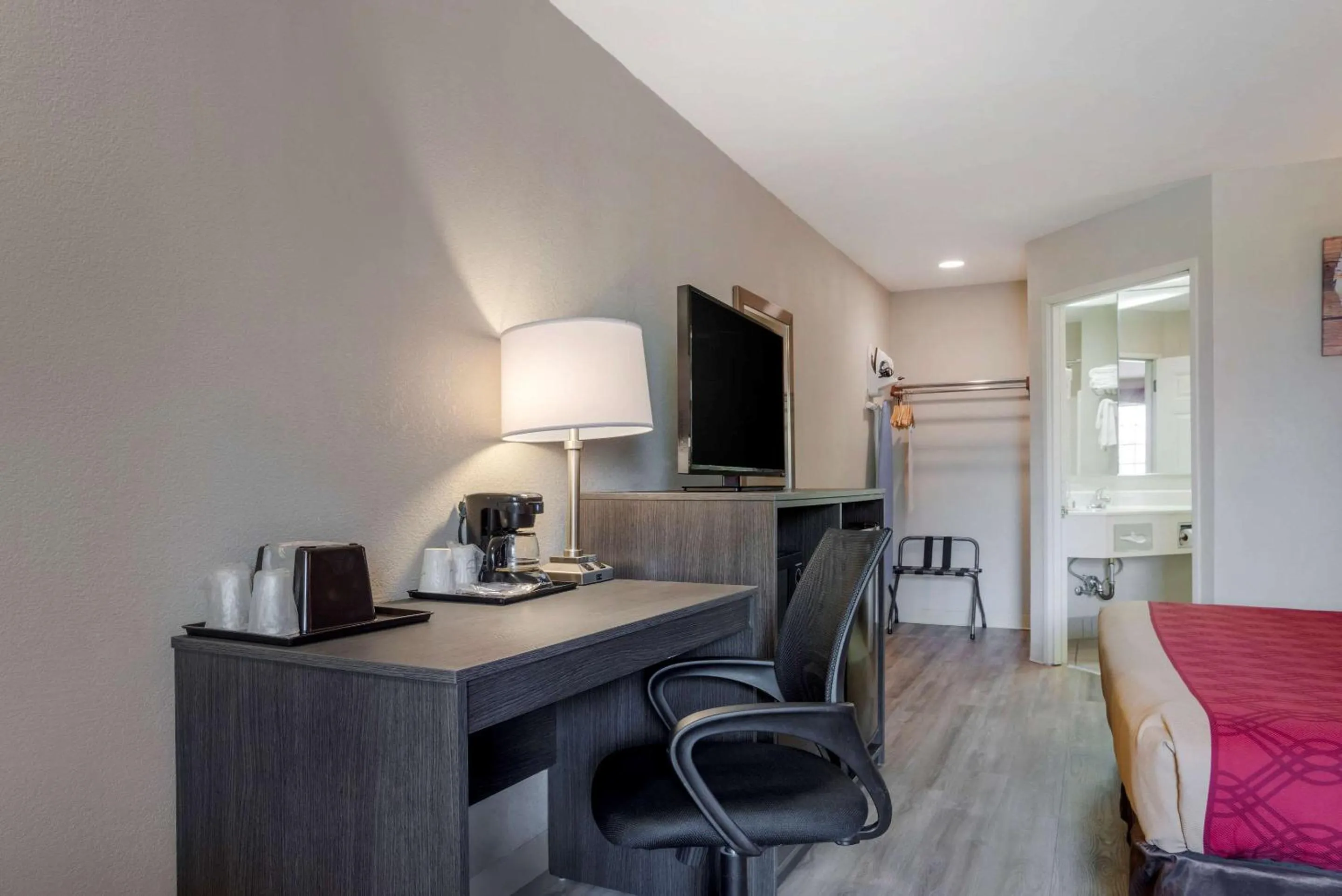 Bedroom in Americas Best Value Inn Gettysburg