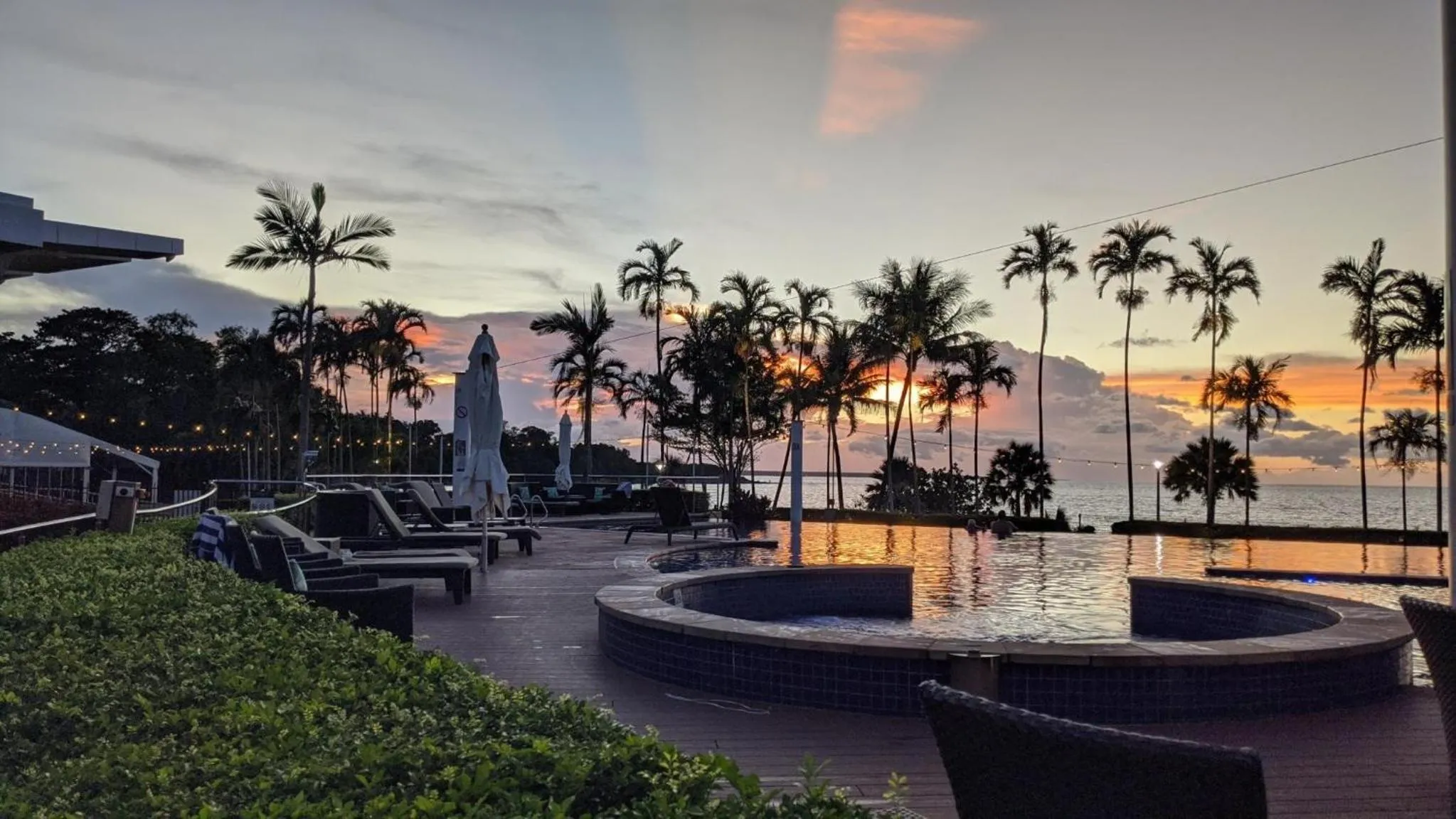 Swimming pool in Mindil Beach Casino Resort