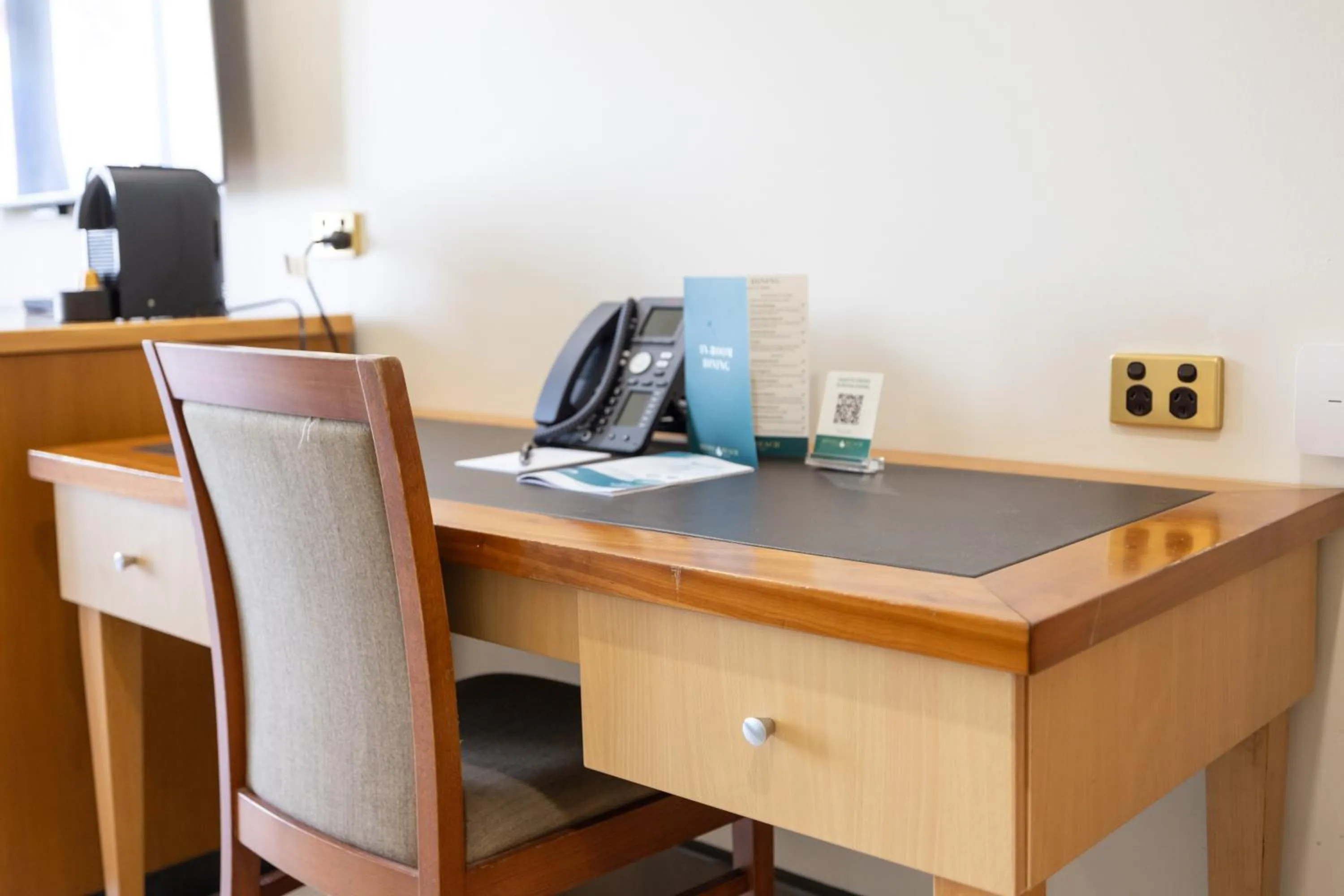 hair dresser in Mindil Beach Casino Resort