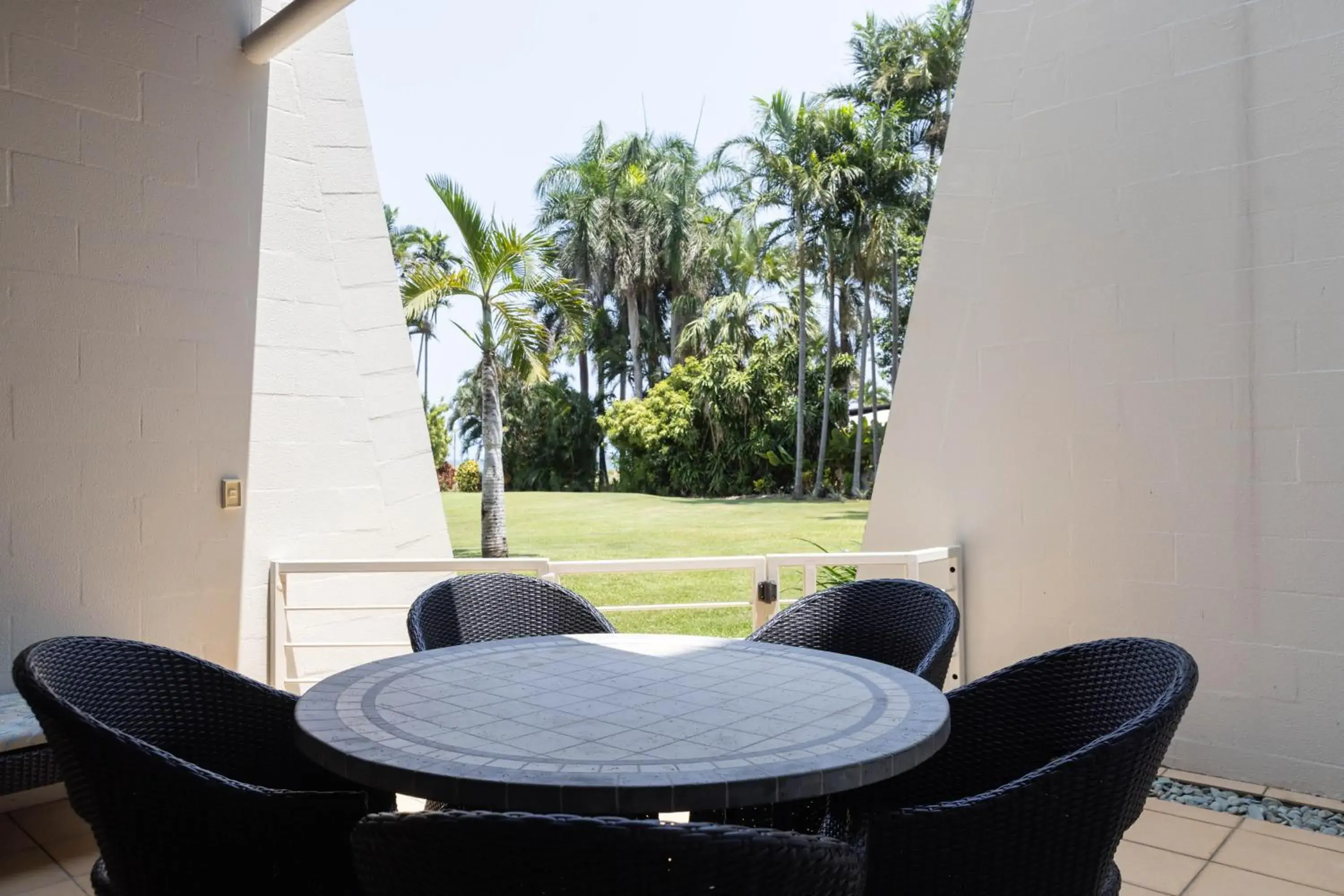 Superior Double Room in Mindil Beach Casino Resort Superior Double Room in Mindil Beach Casino Resort