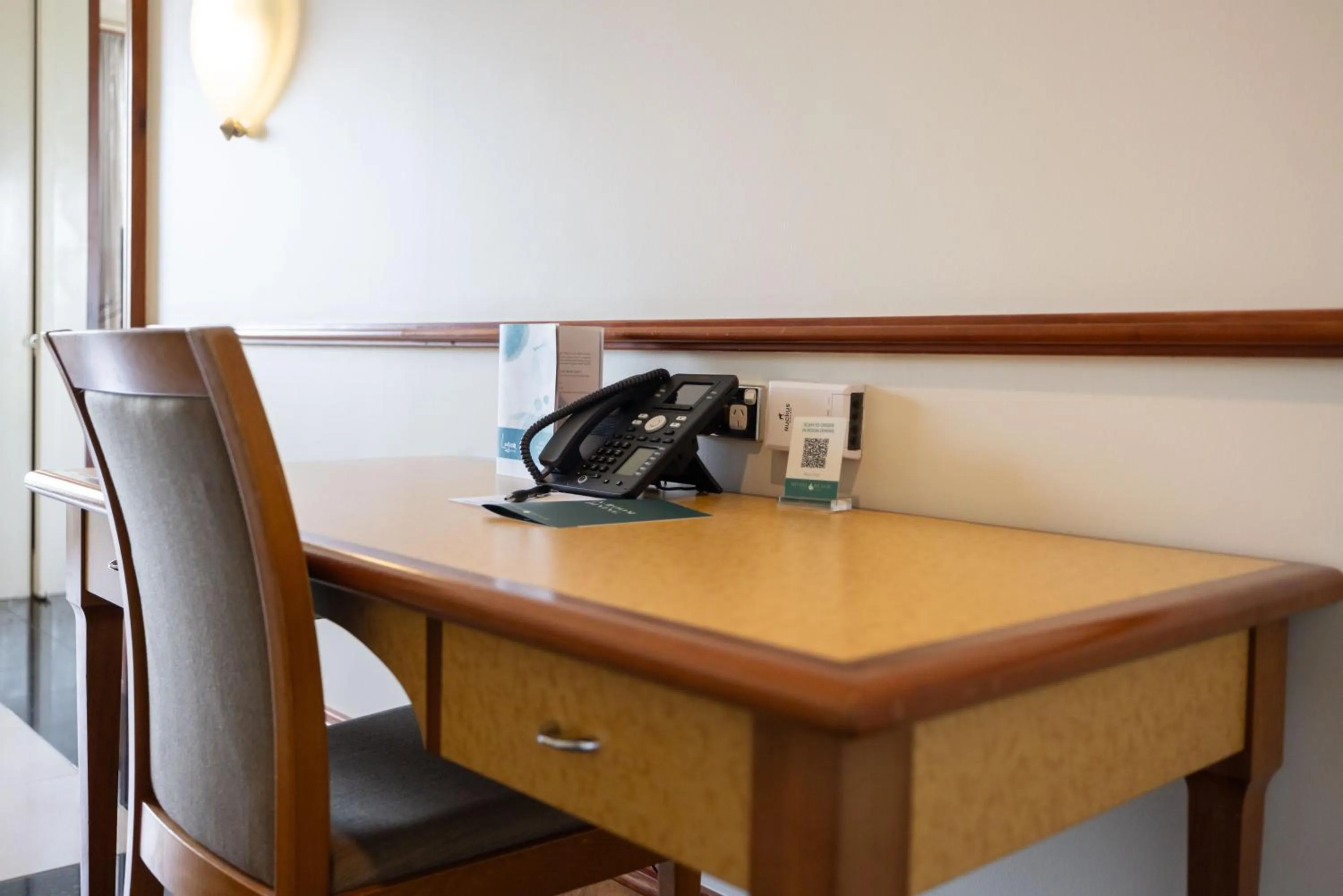 hair dresser in Mindil Beach Casino Resort