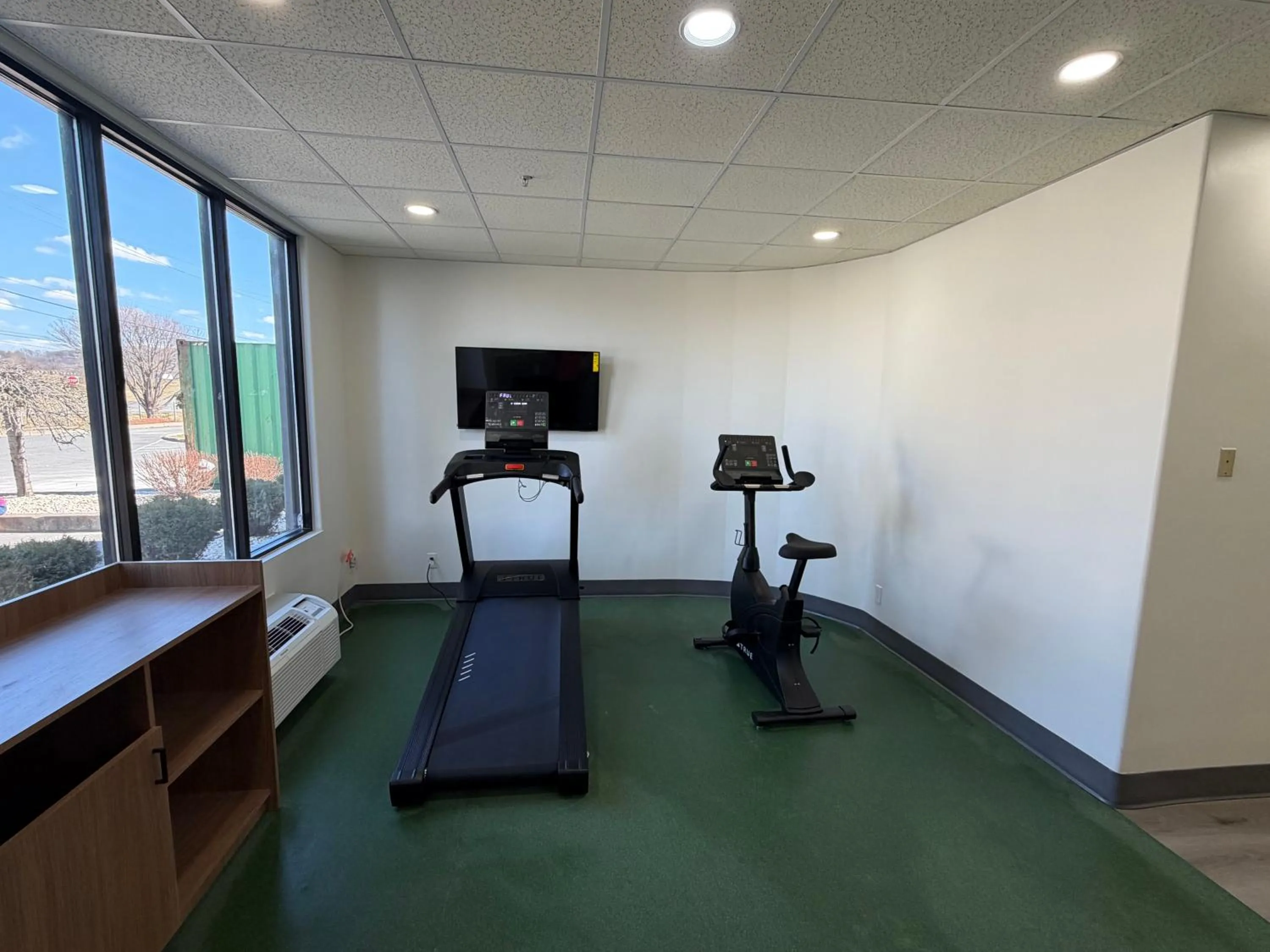 Fitness centre/facilities in Red Roof Inn & Suites Bloomsburg - Mifflinville
