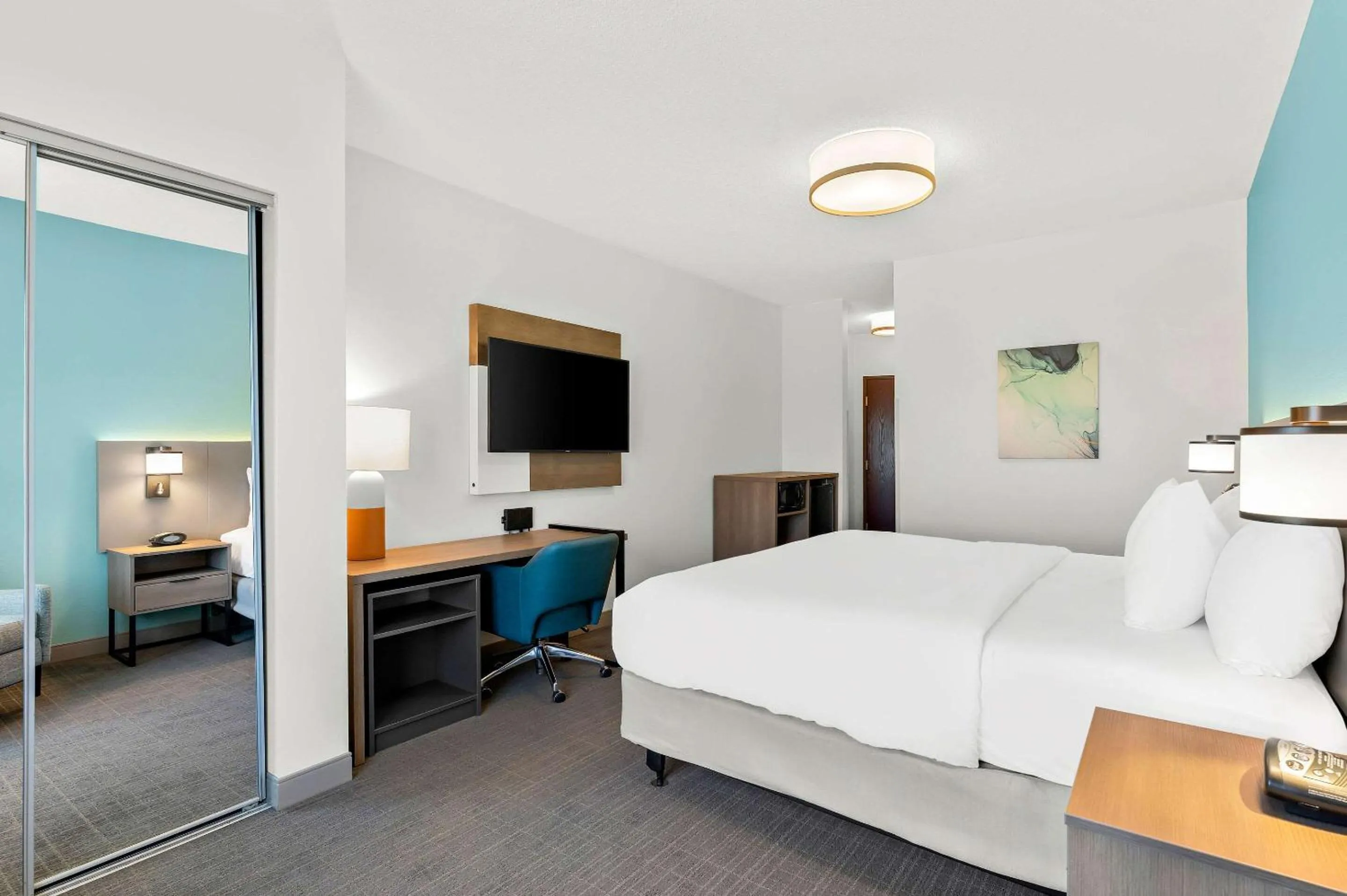 Bedroom, Bed in Comfort Inn & Suites Tunkhannock