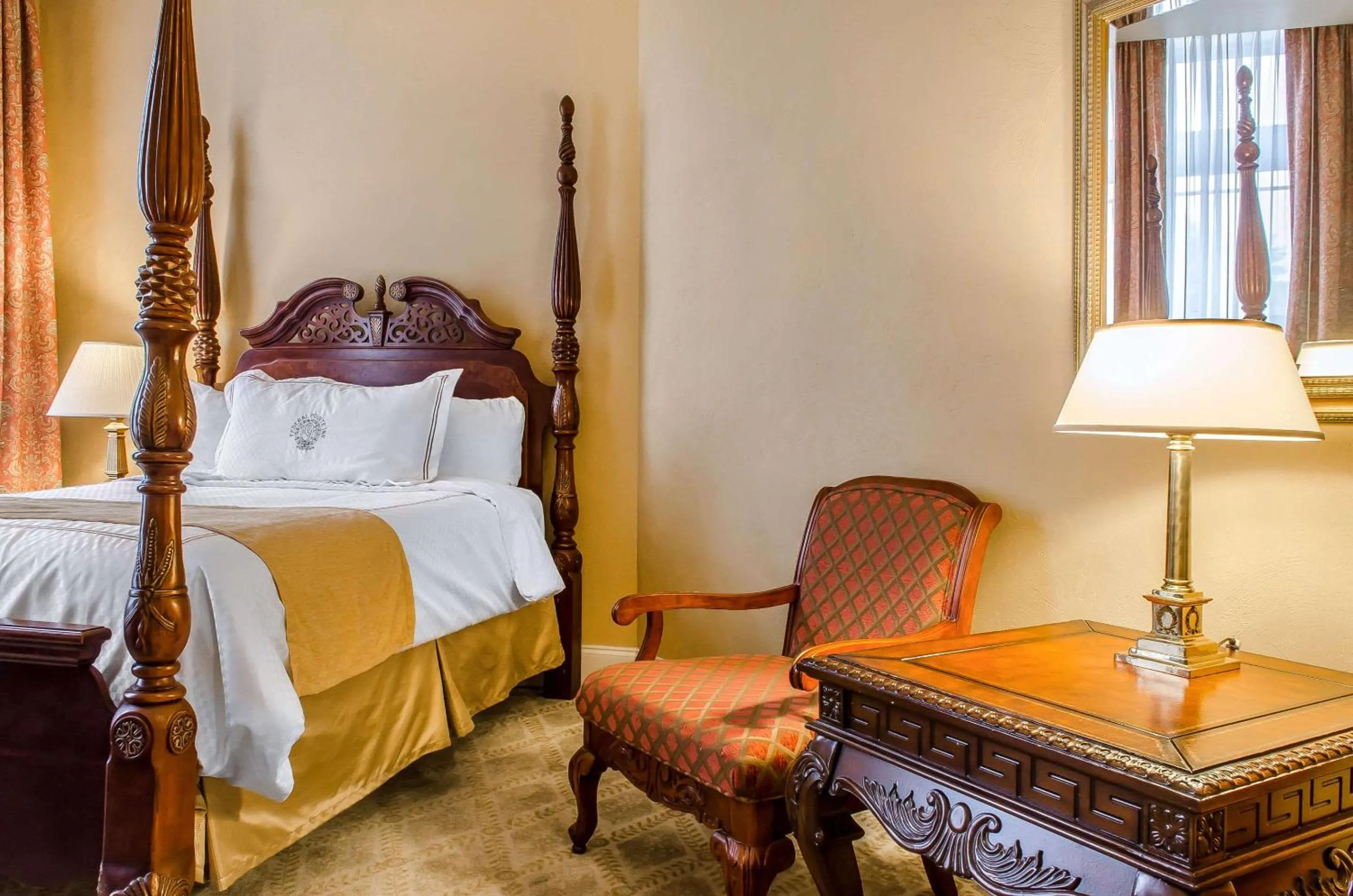 Bedroom, Bed in The Federal Pointe Inn Gettysburg, an Ascend Collection Hotel