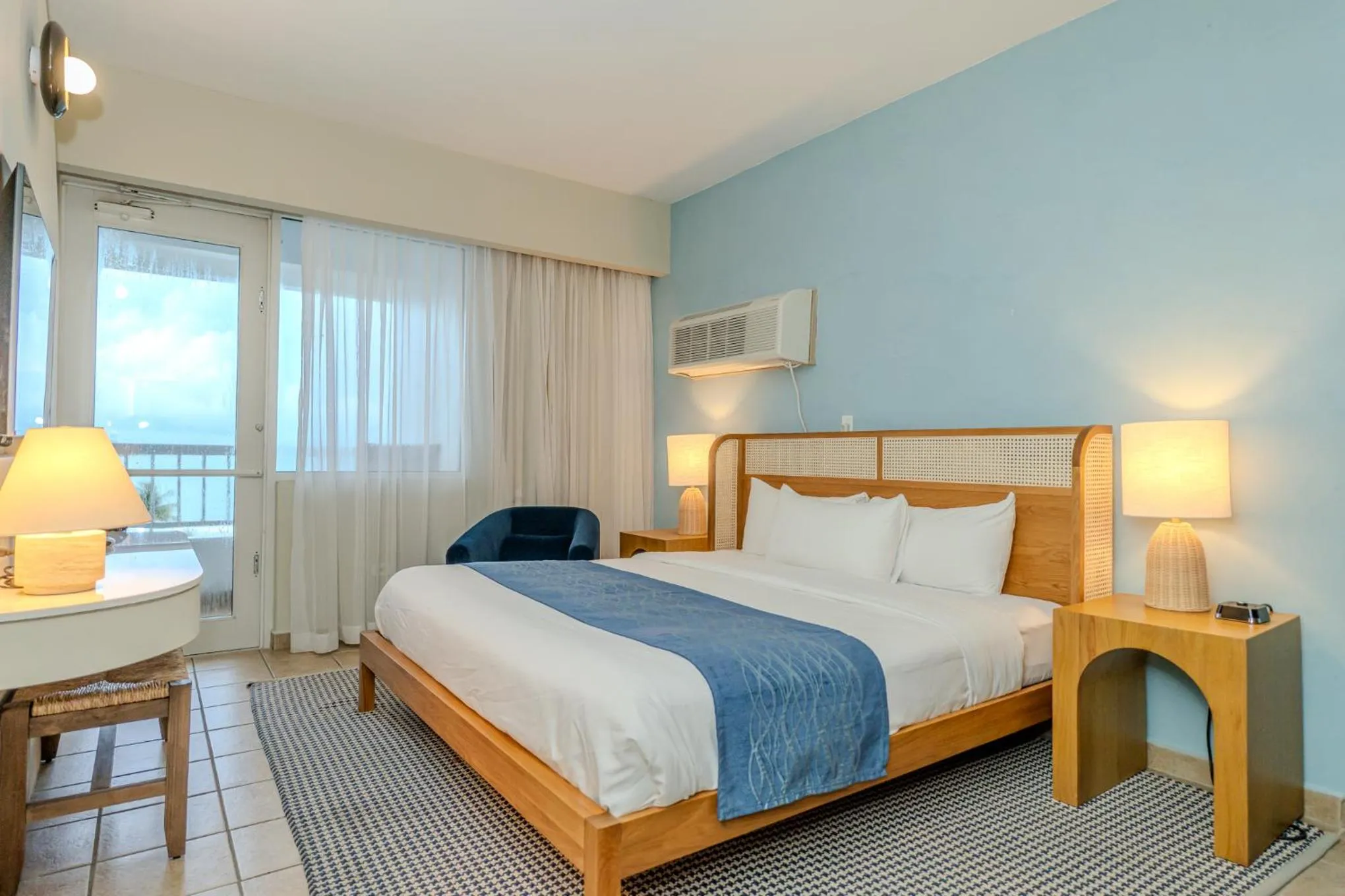 Bed in Comfort Inn & Suites