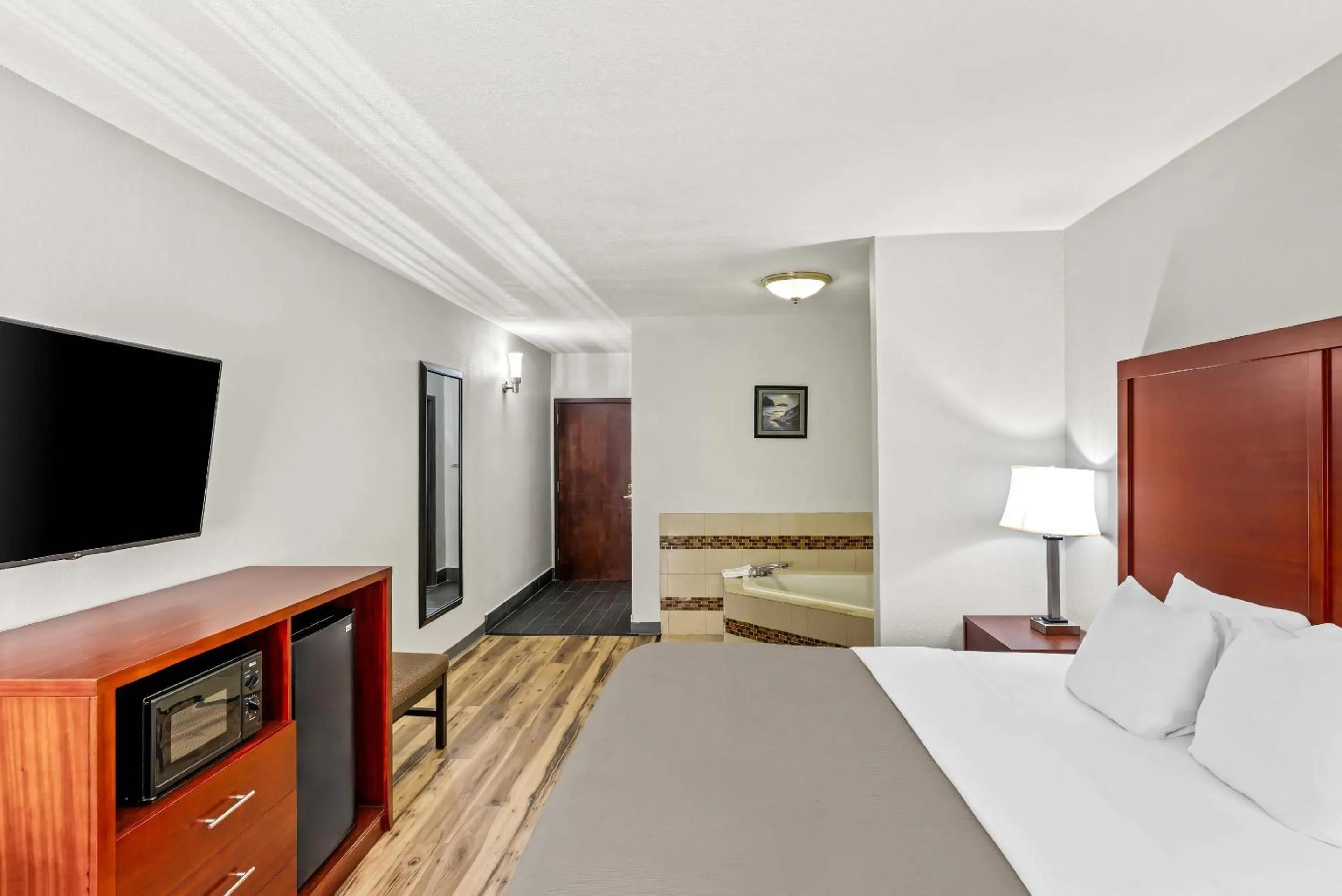 Bedroom, Bed in Quality Inn & Suites Richburg I-77