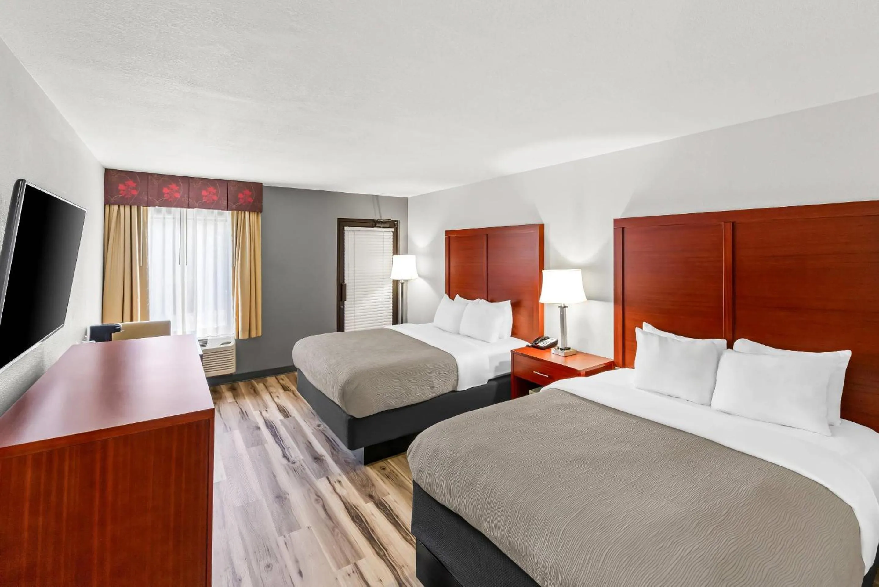 Bedroom, Bed in Quality Inn & Suites Richburg I-77