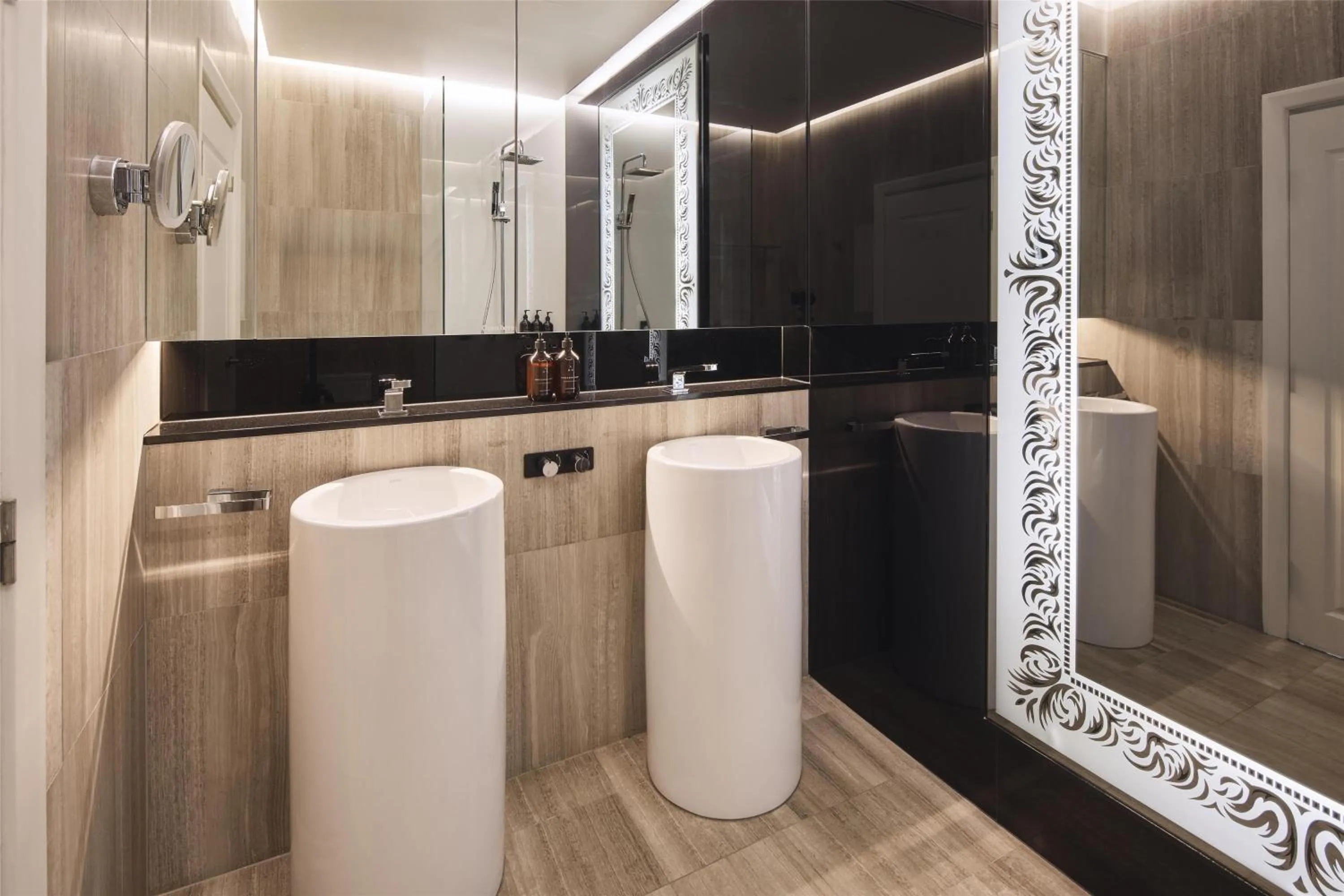 Photo of the whole room in The Inchcolm by Ode Hotels