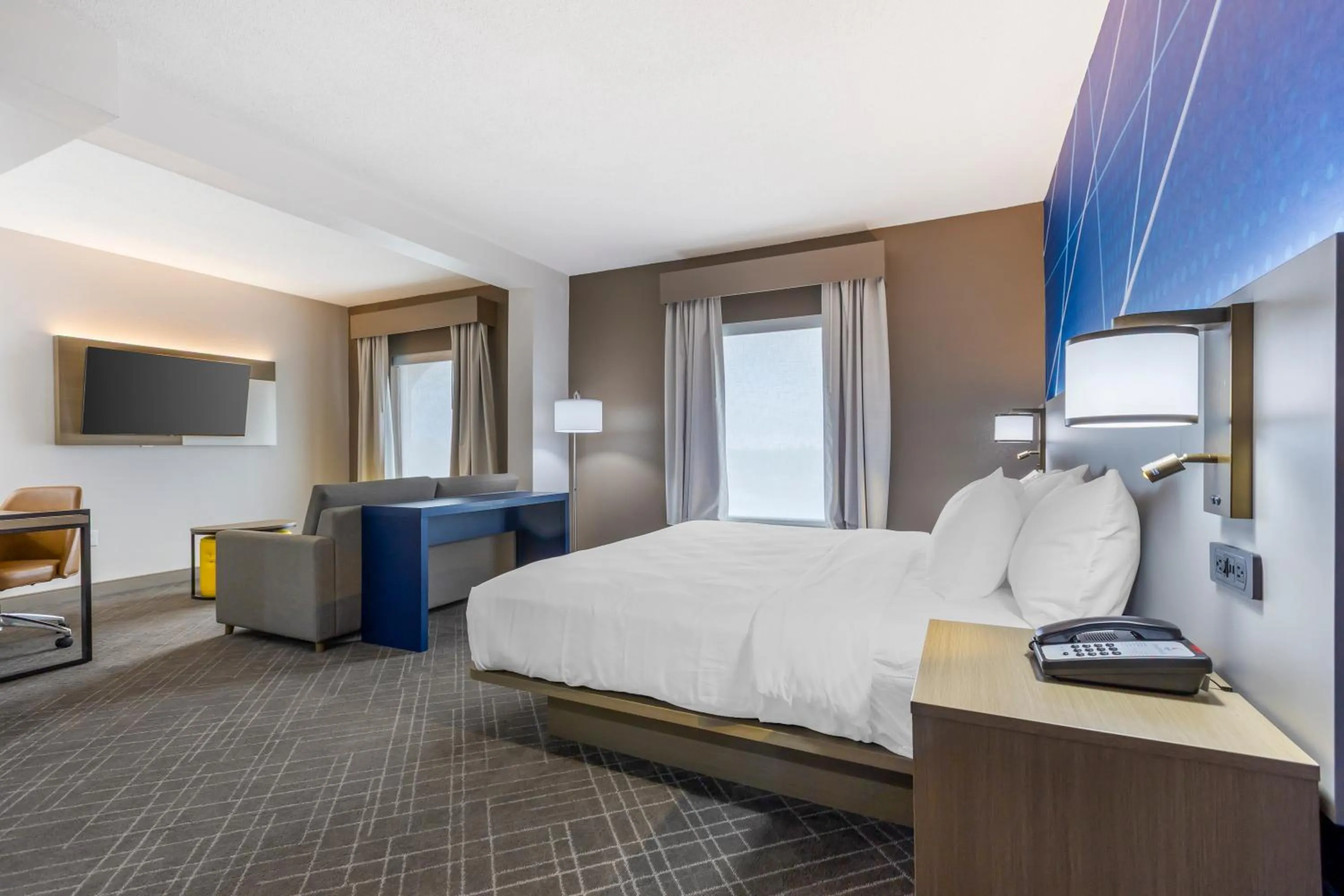 Bed in Comfort Inn Blythewood - North Columbia