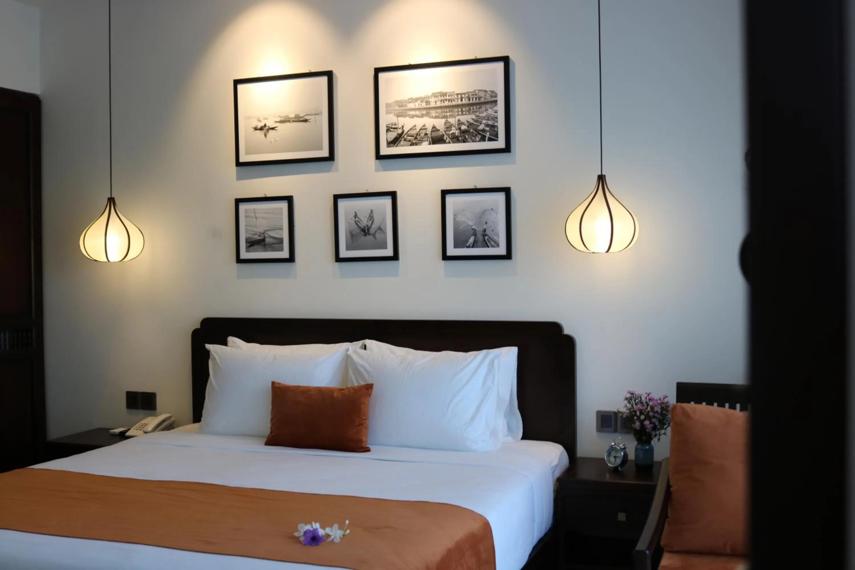 Bed in Roxana River Villa