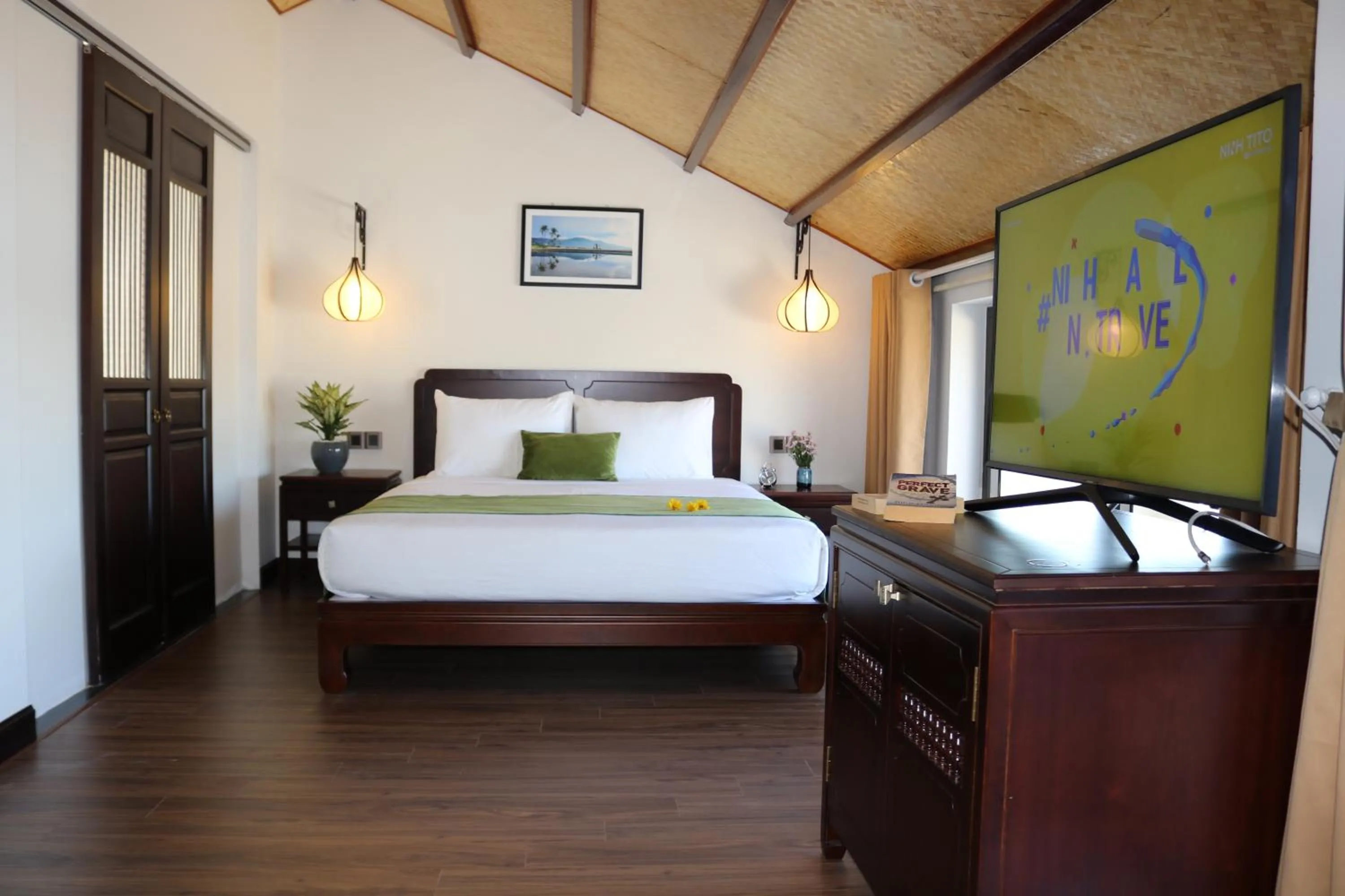 Bed in Roxana River Villa