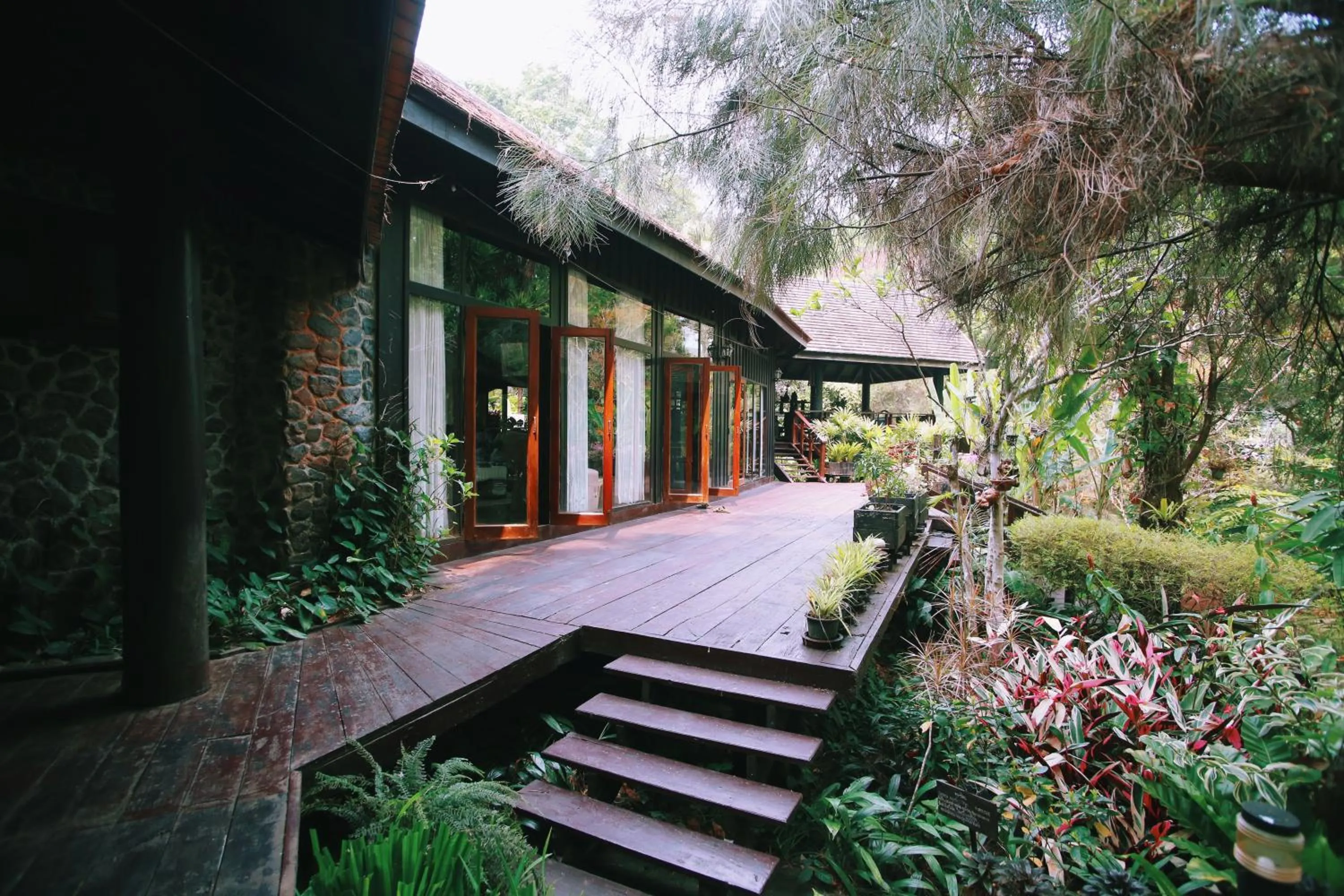 Property building in Villa Darakorn Hill Country House