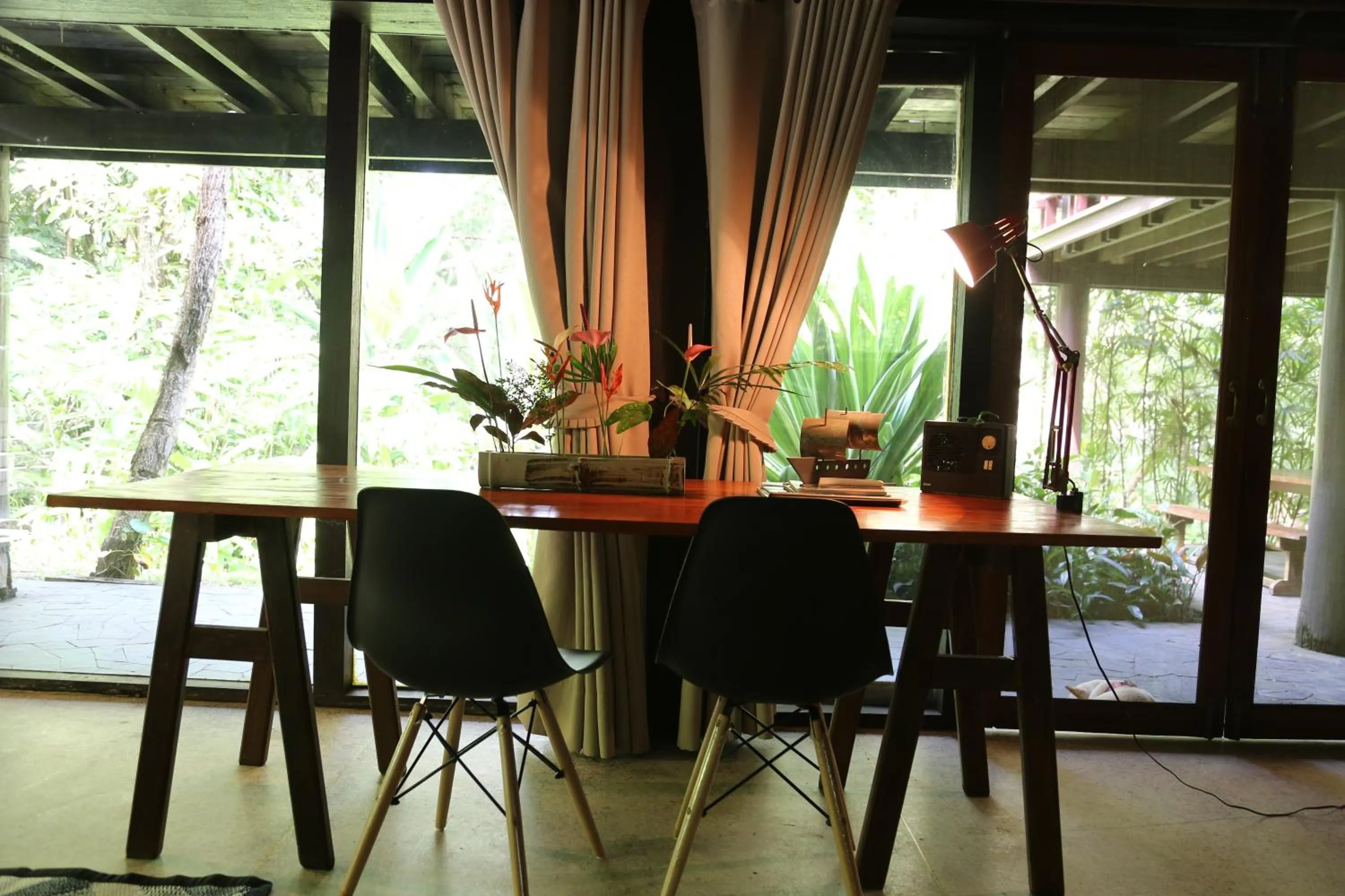 Seating area in Villa Darakorn Hill Country House