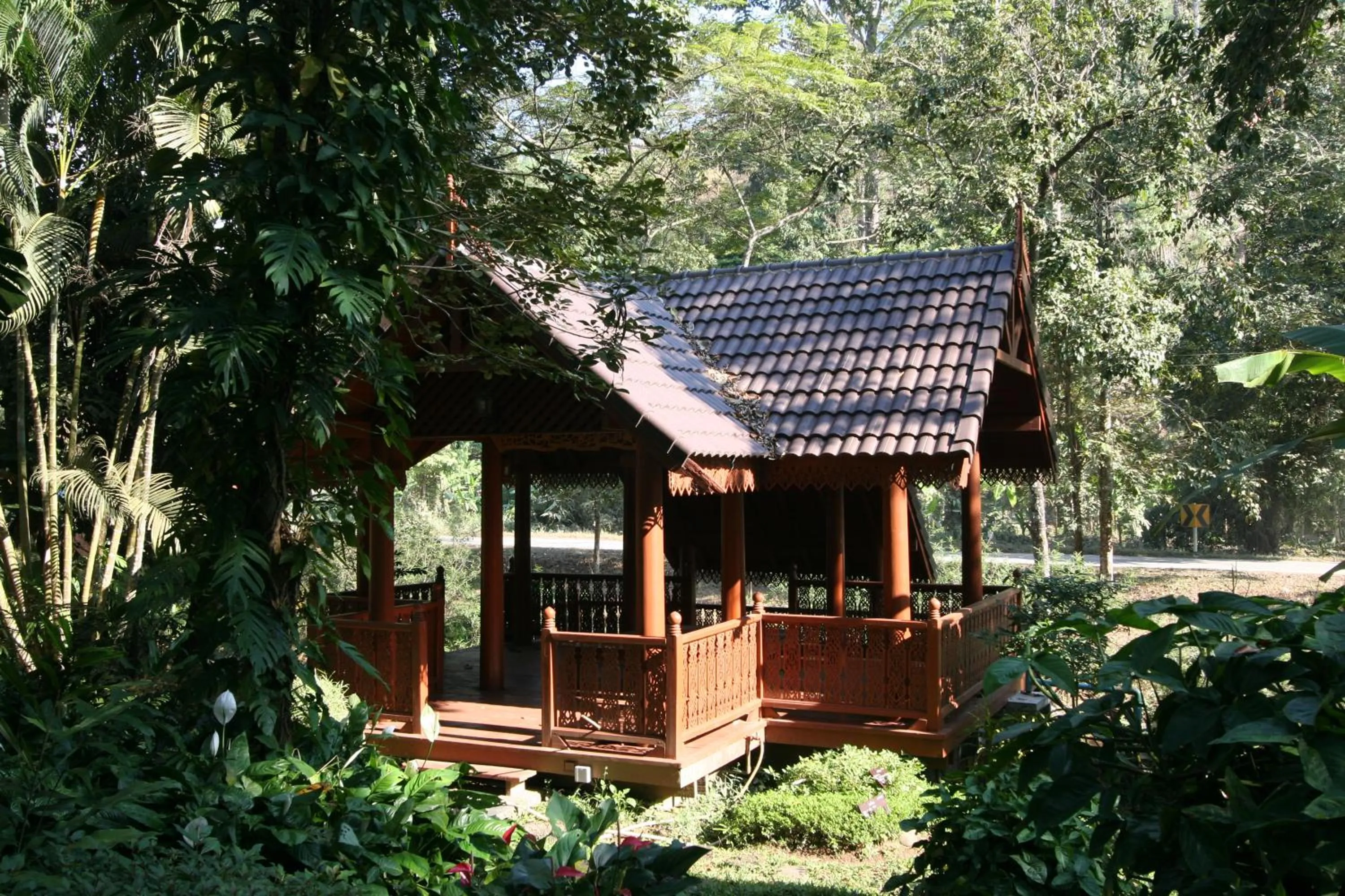 Garden in Villa Darakorn Hill Country House