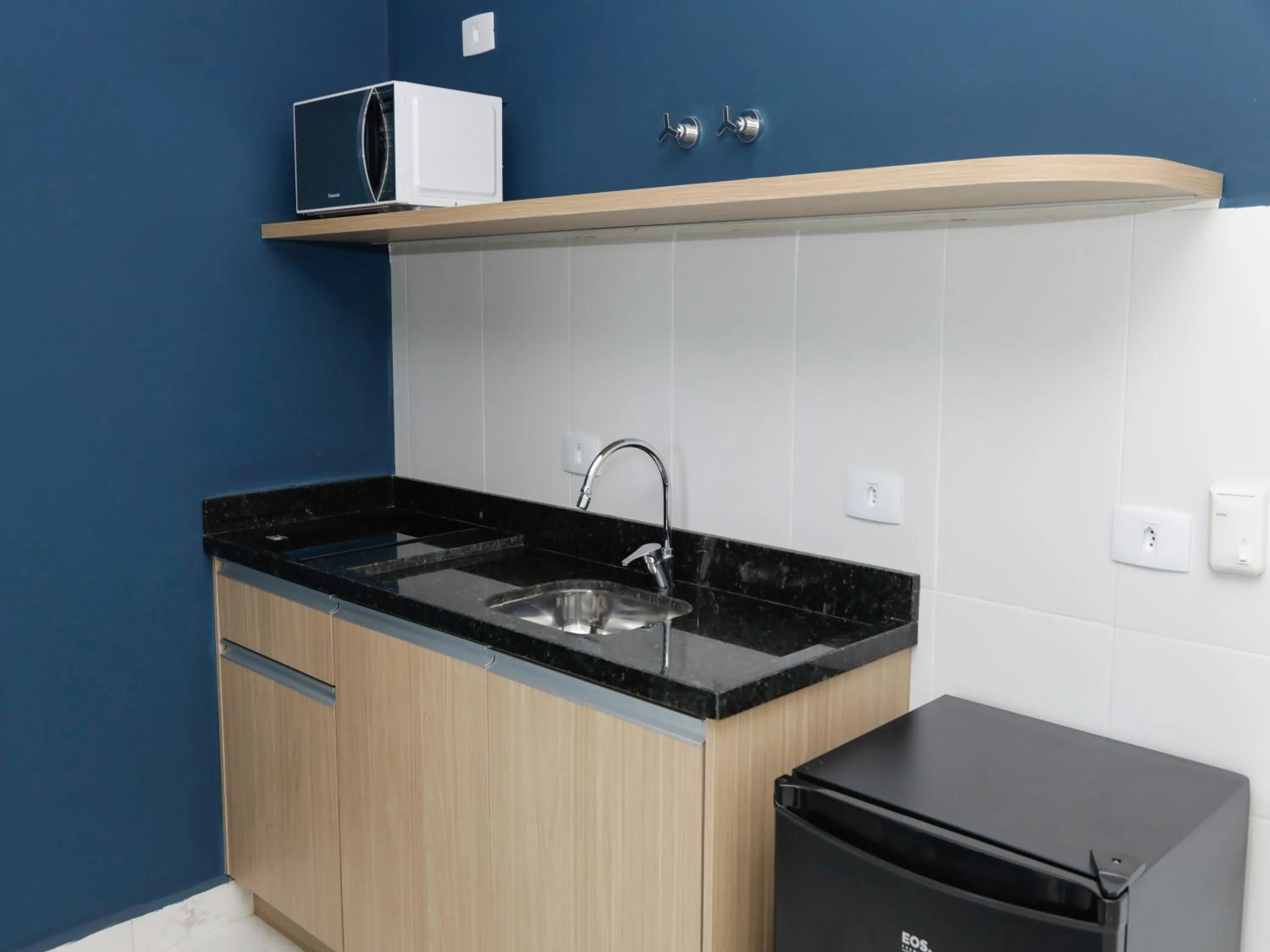 Kitchen or kitchenette in Slim Curitiba João Bettega