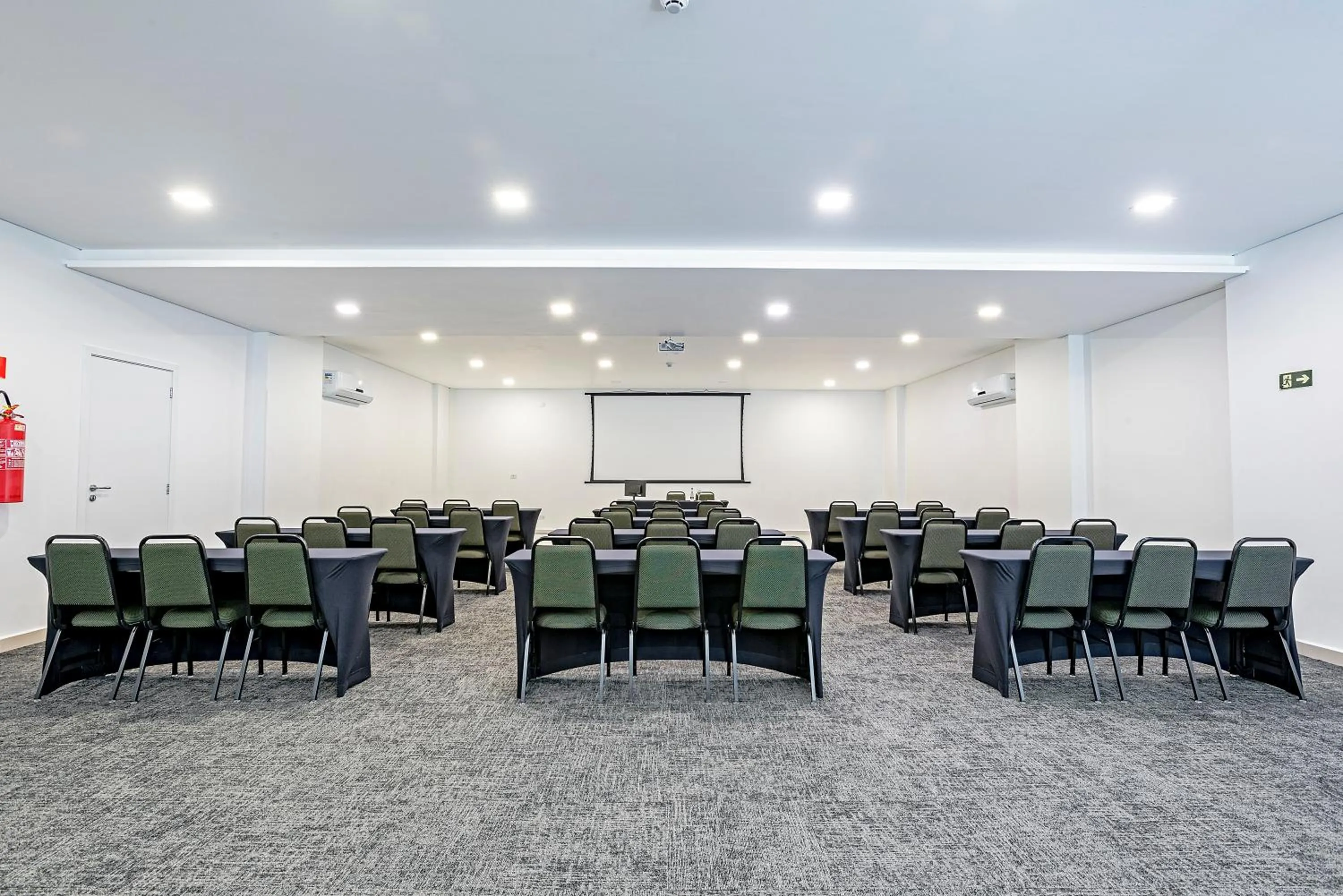 Business facilities in Slim Curitiba João Bettega