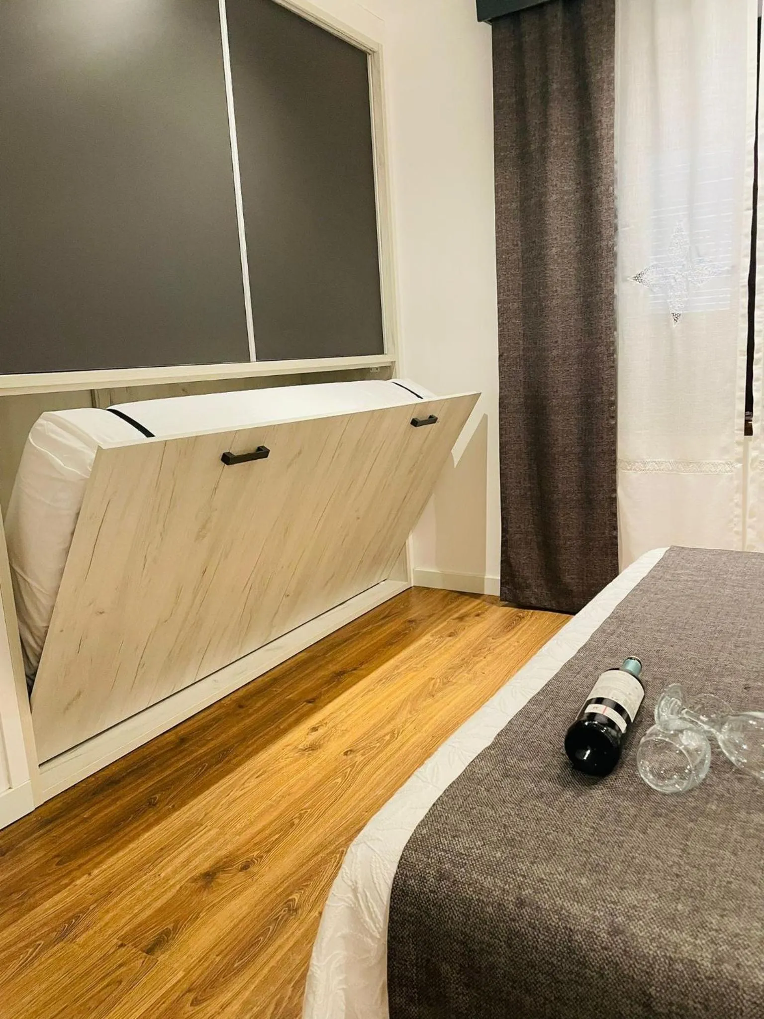 Bedroom, Bed in Hotel QB Almagro Centro