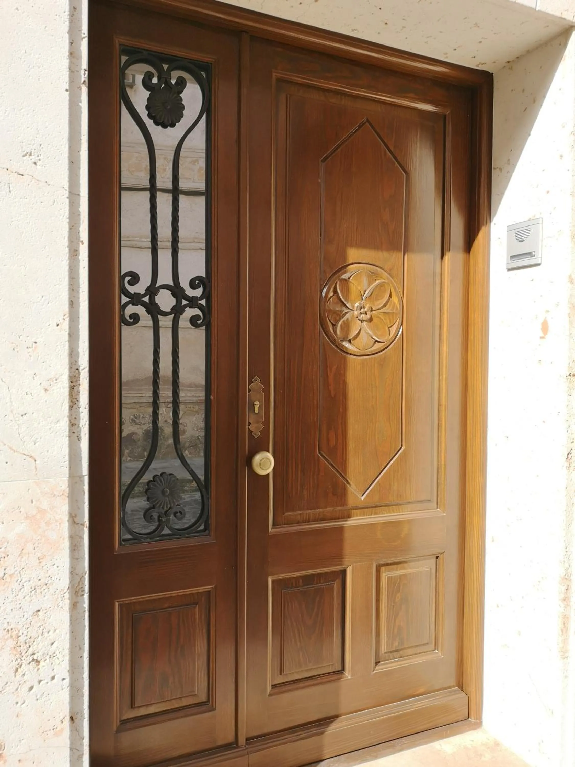 Facade/entrance in Hotel QB Almagro Centro