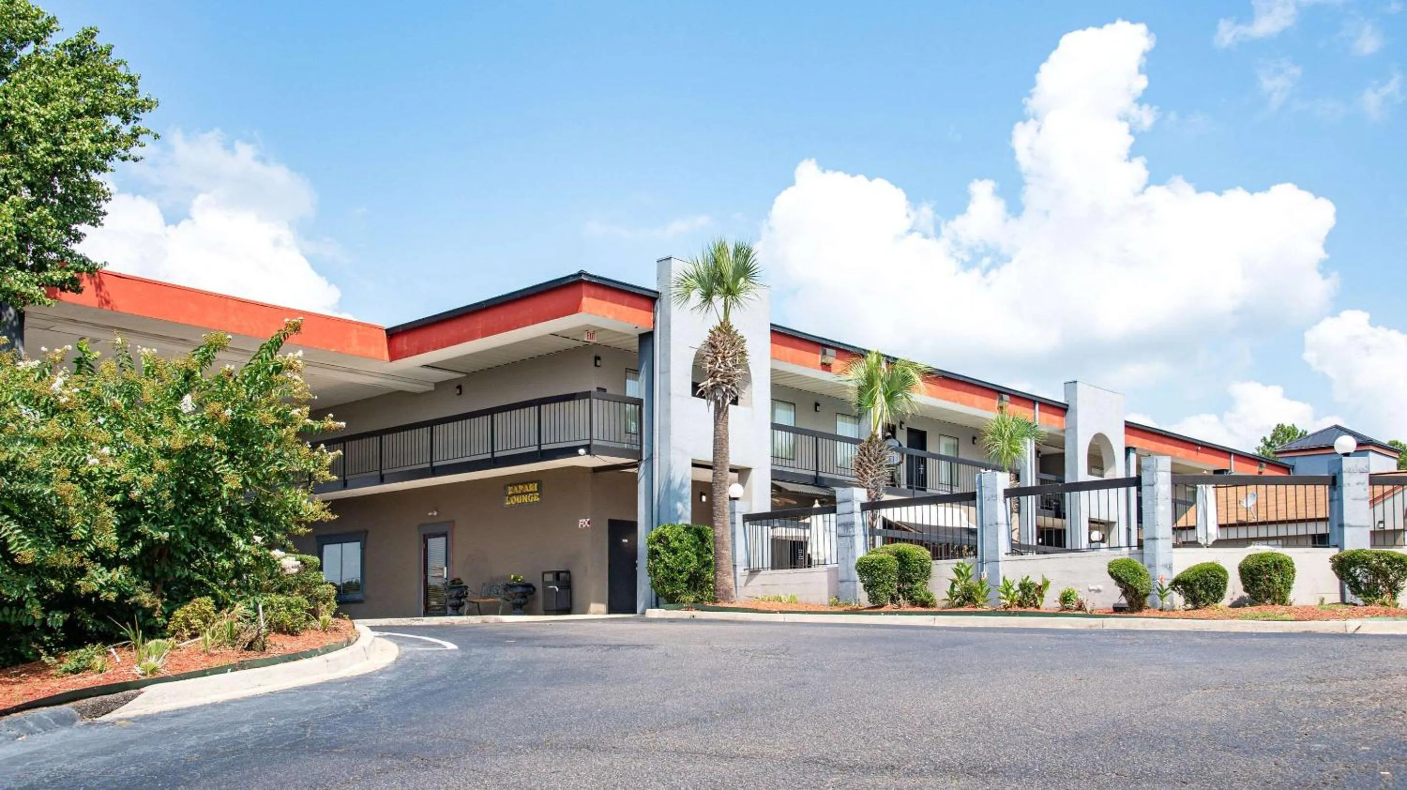 Property building in Quality Inn & Suites Aiken East