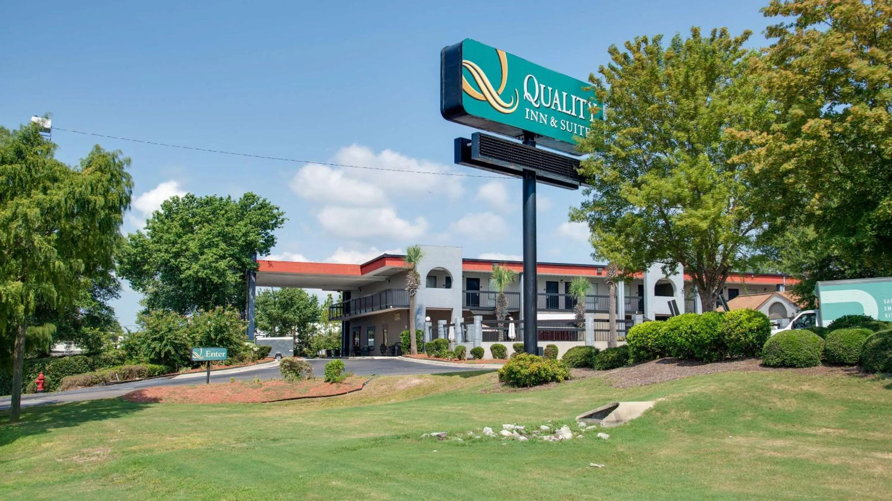 Property building in Quality Inn & Suites Aiken East