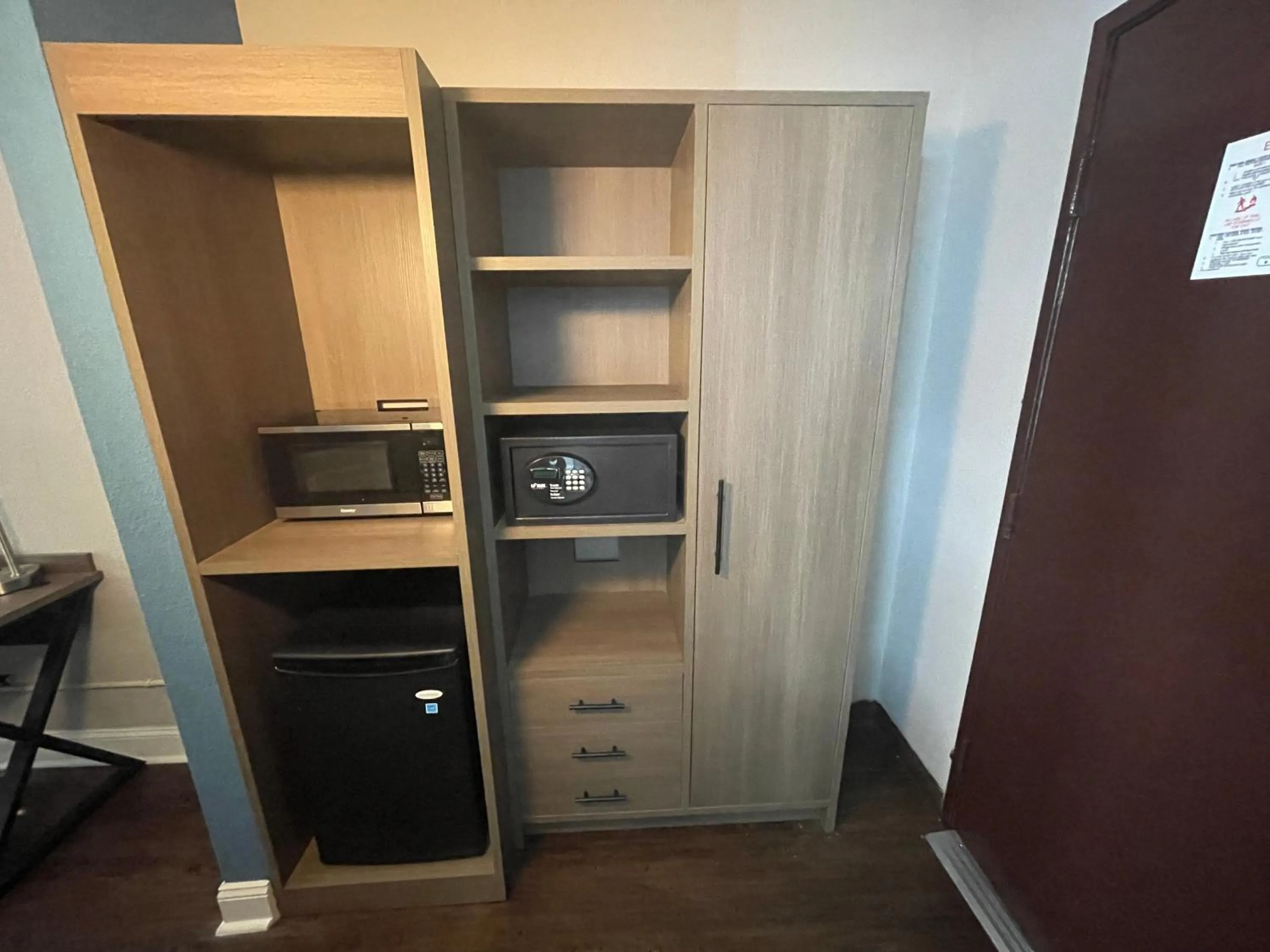 safe in Wingate By Wyndham Columbia Fort Jackson