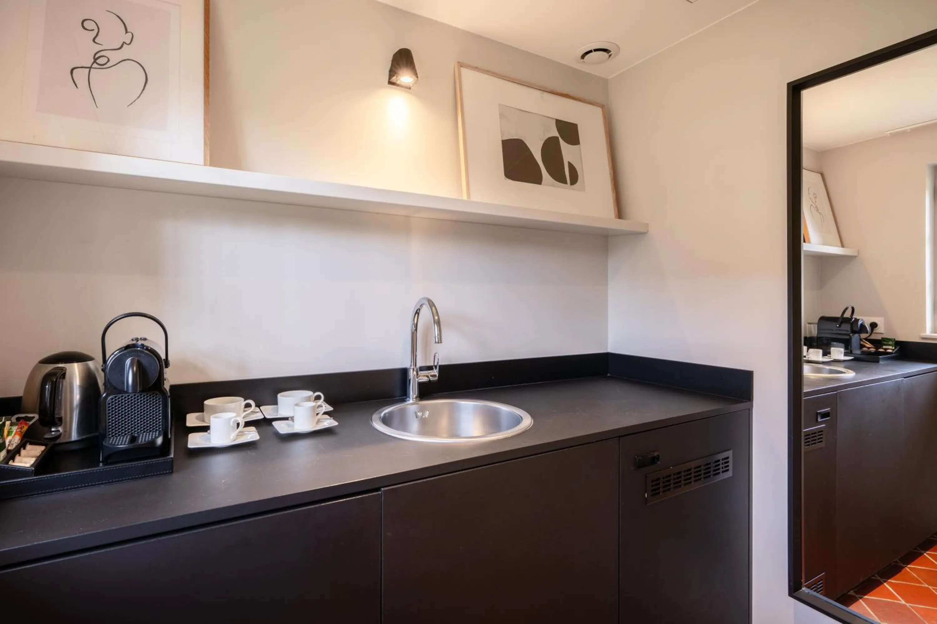 Coffee/tea facilities in Les Manoirs des Portes de Deauville - Small Luxury Hotel Of The World