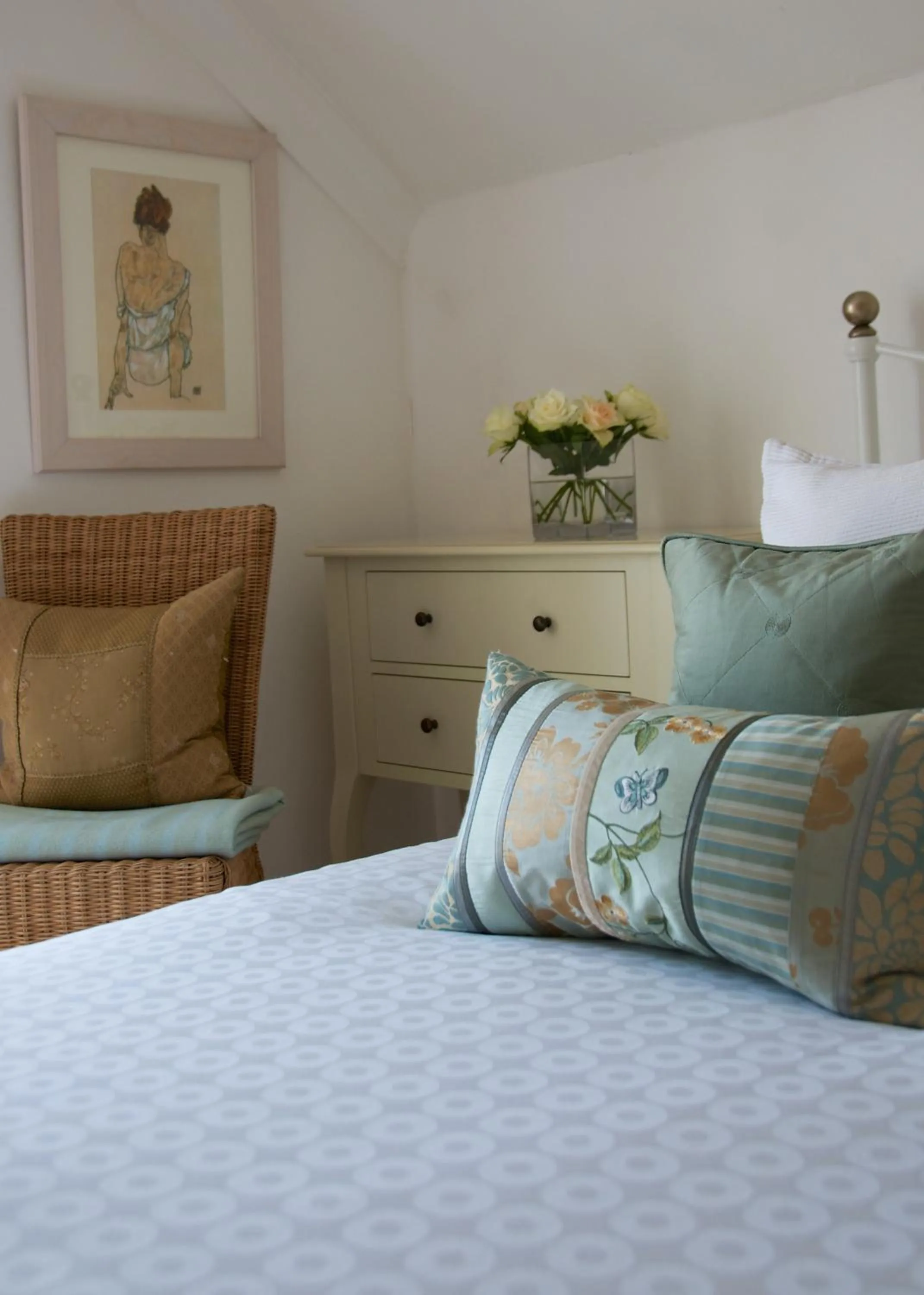 Bedroom, Bed in Onefifty