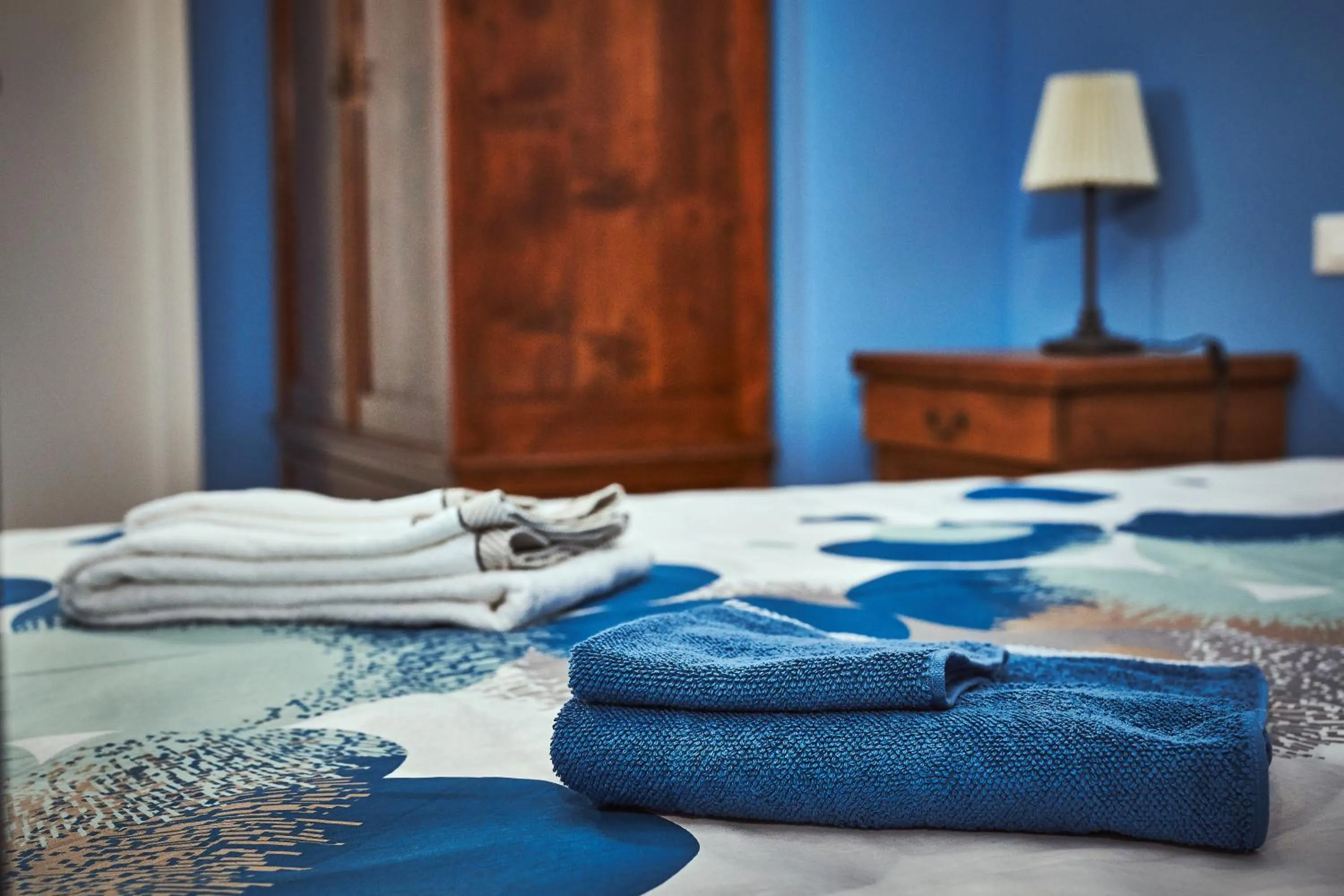 Decorative detail, Bed in B&B Al Chicco d'Uva