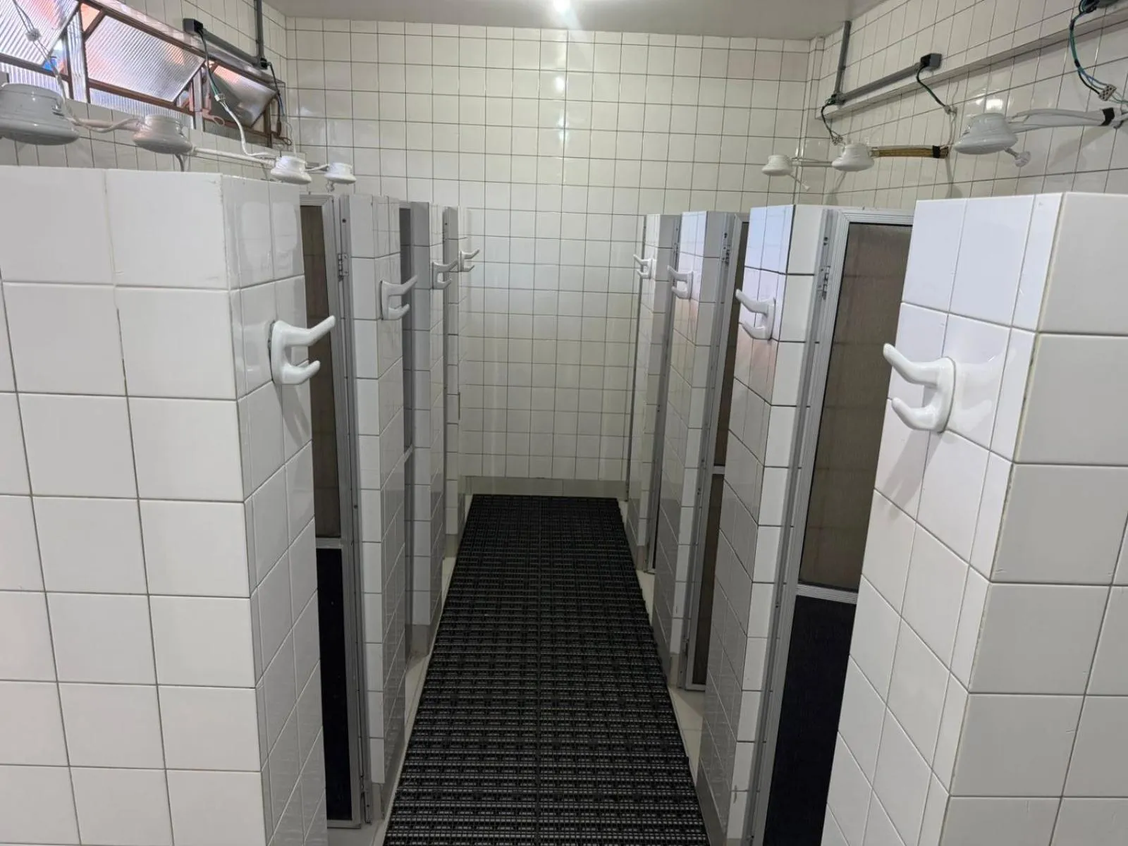 Bathroom in Hostel Canasvieiras