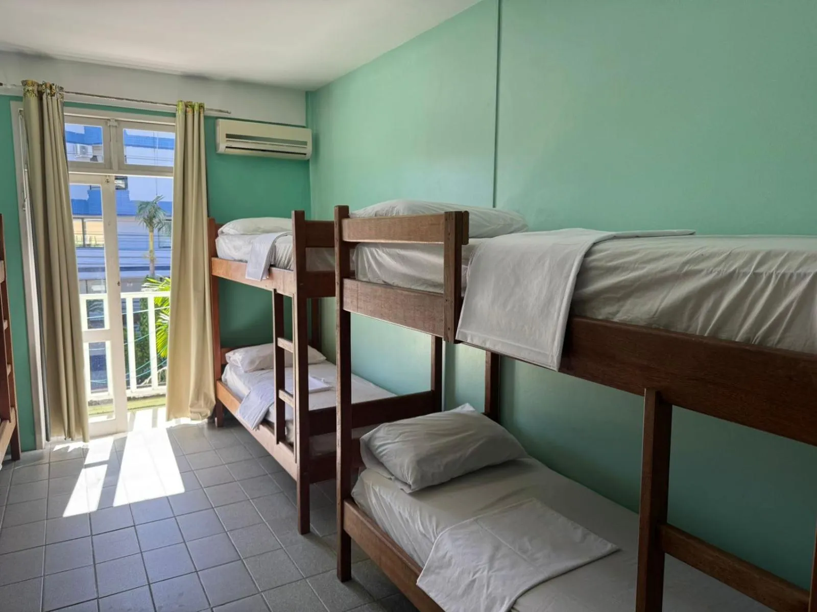 Bed in Hostel Canasvieiras