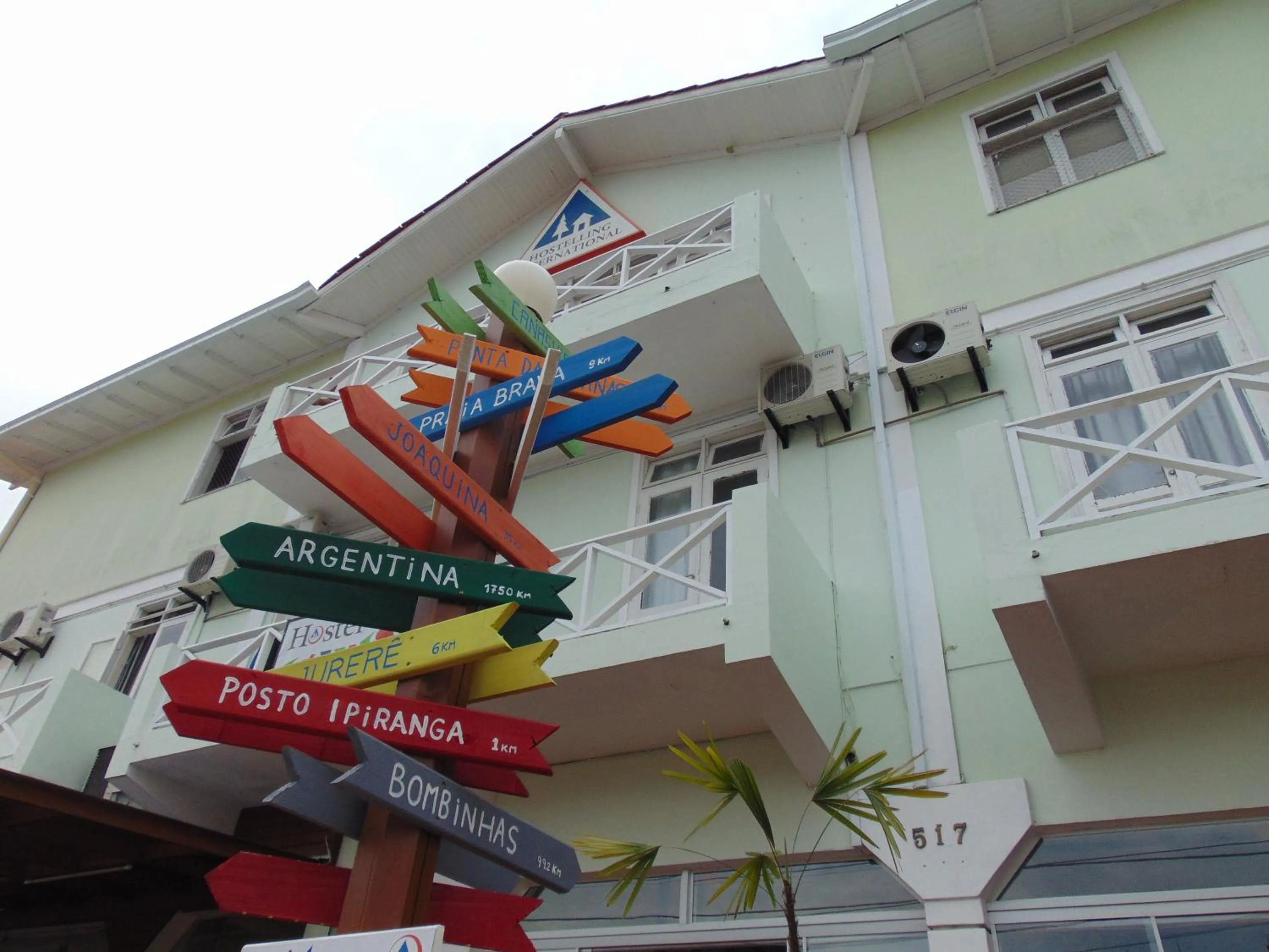 Facade/entrance in Hostel Canasvieiras