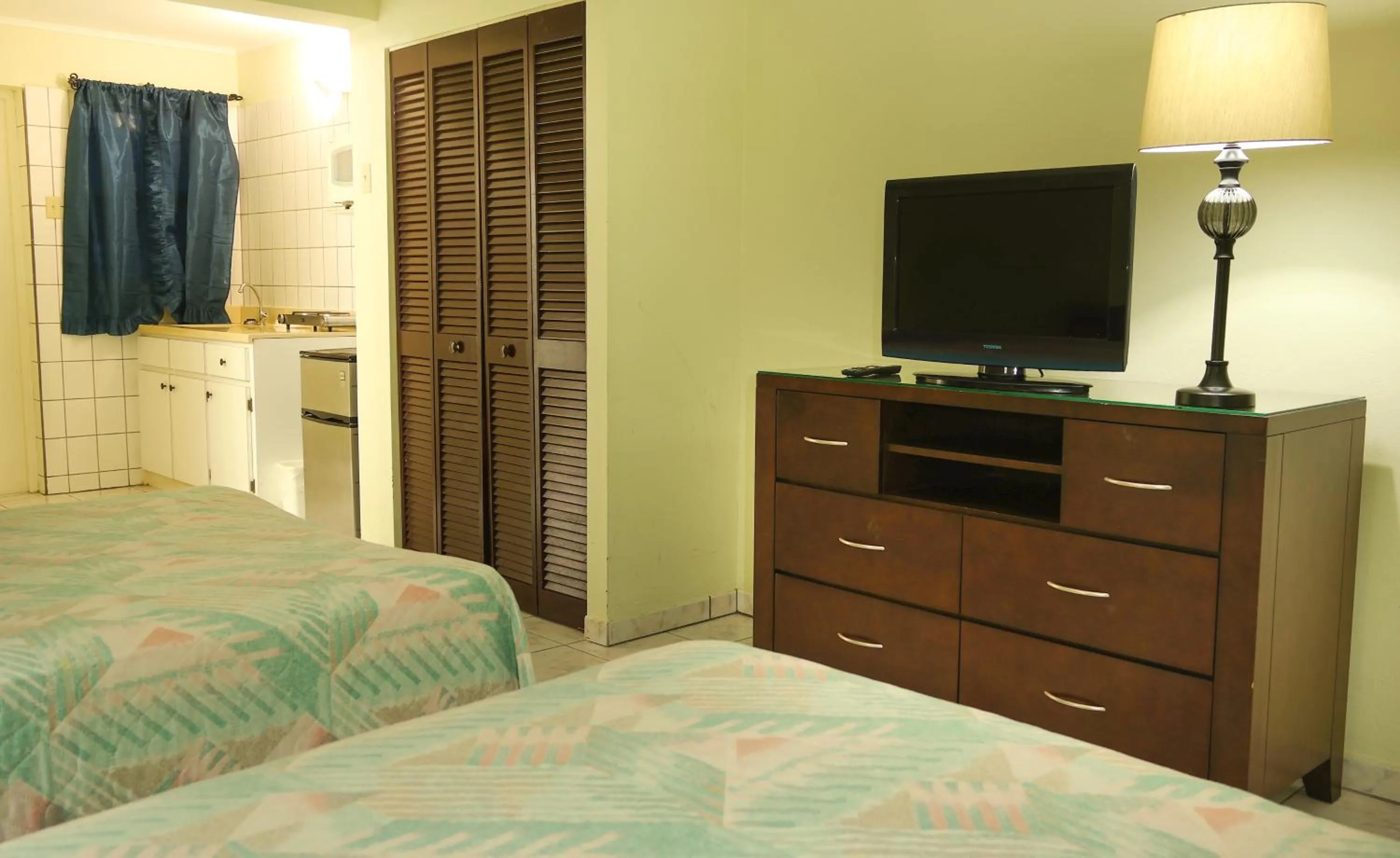 Decorative detail, Bed in Coconut Inn