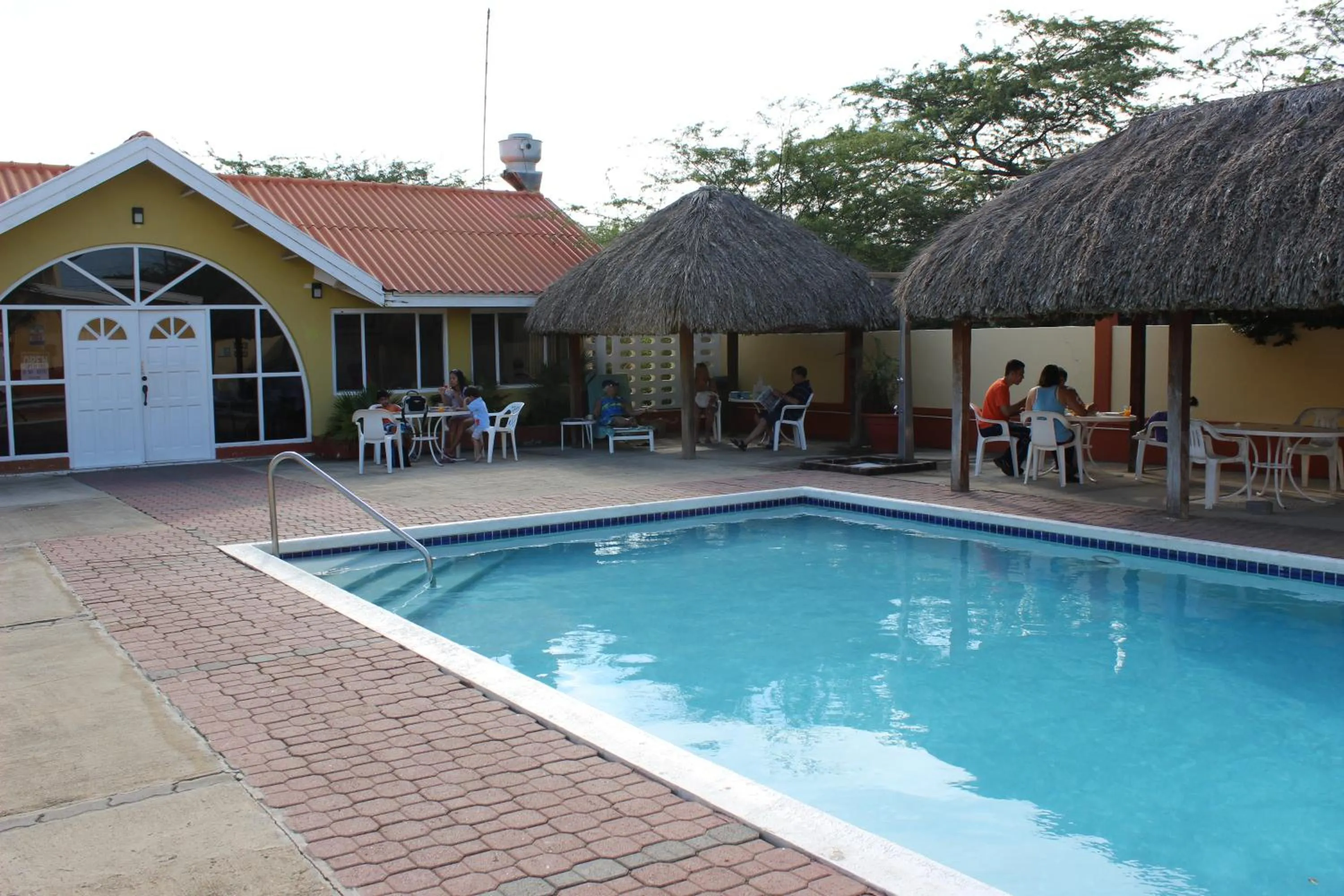 Swimming pool in Coconut Inn