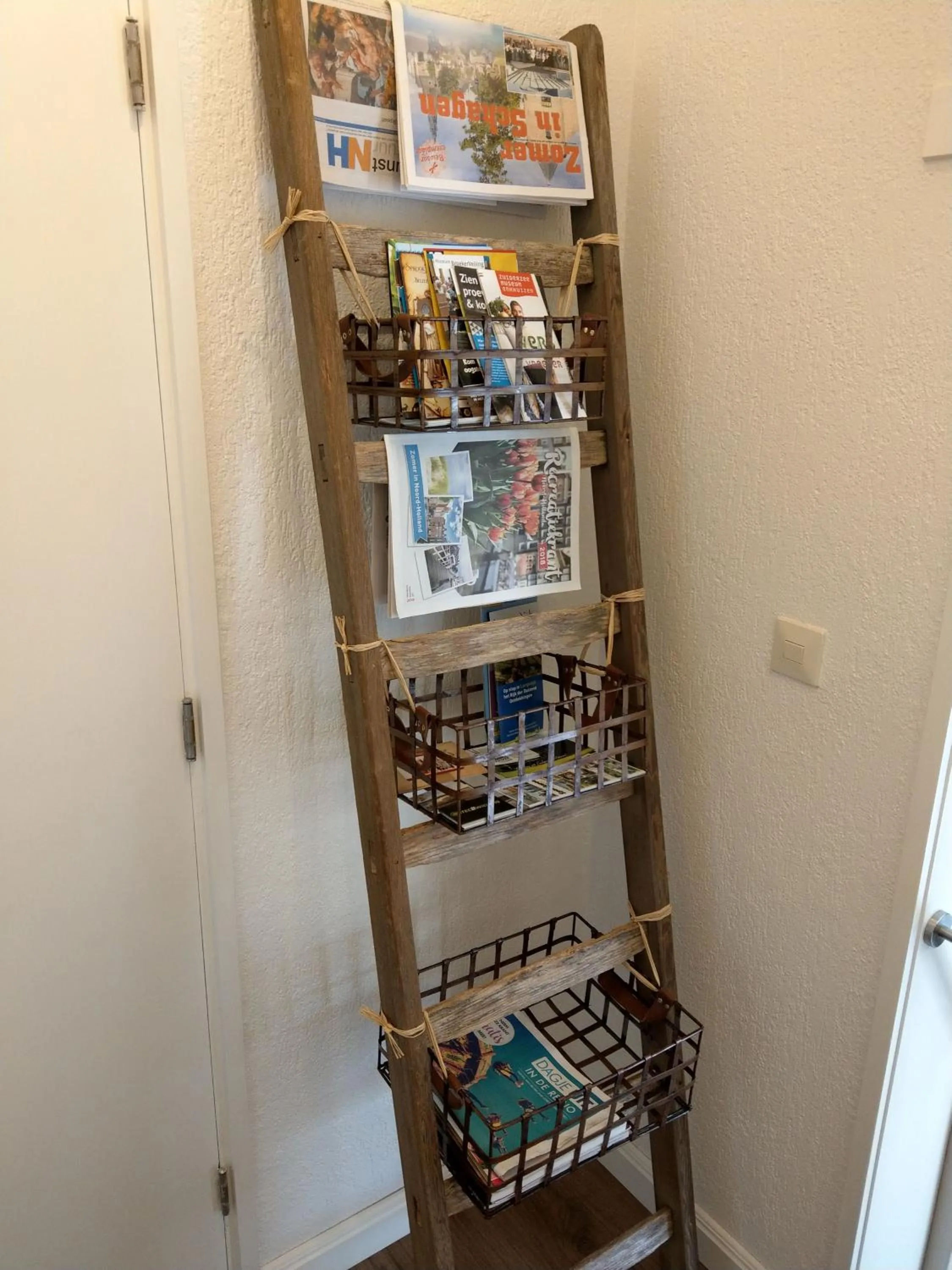 Decorative detail in B&B De Blauwe Tulp