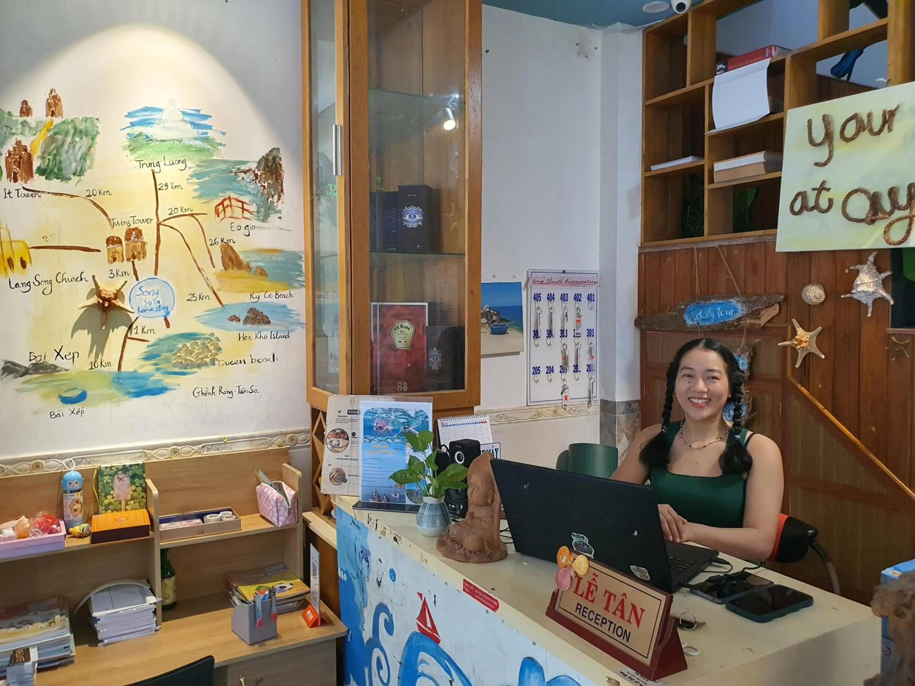 Staff in Sông Suối Homestay