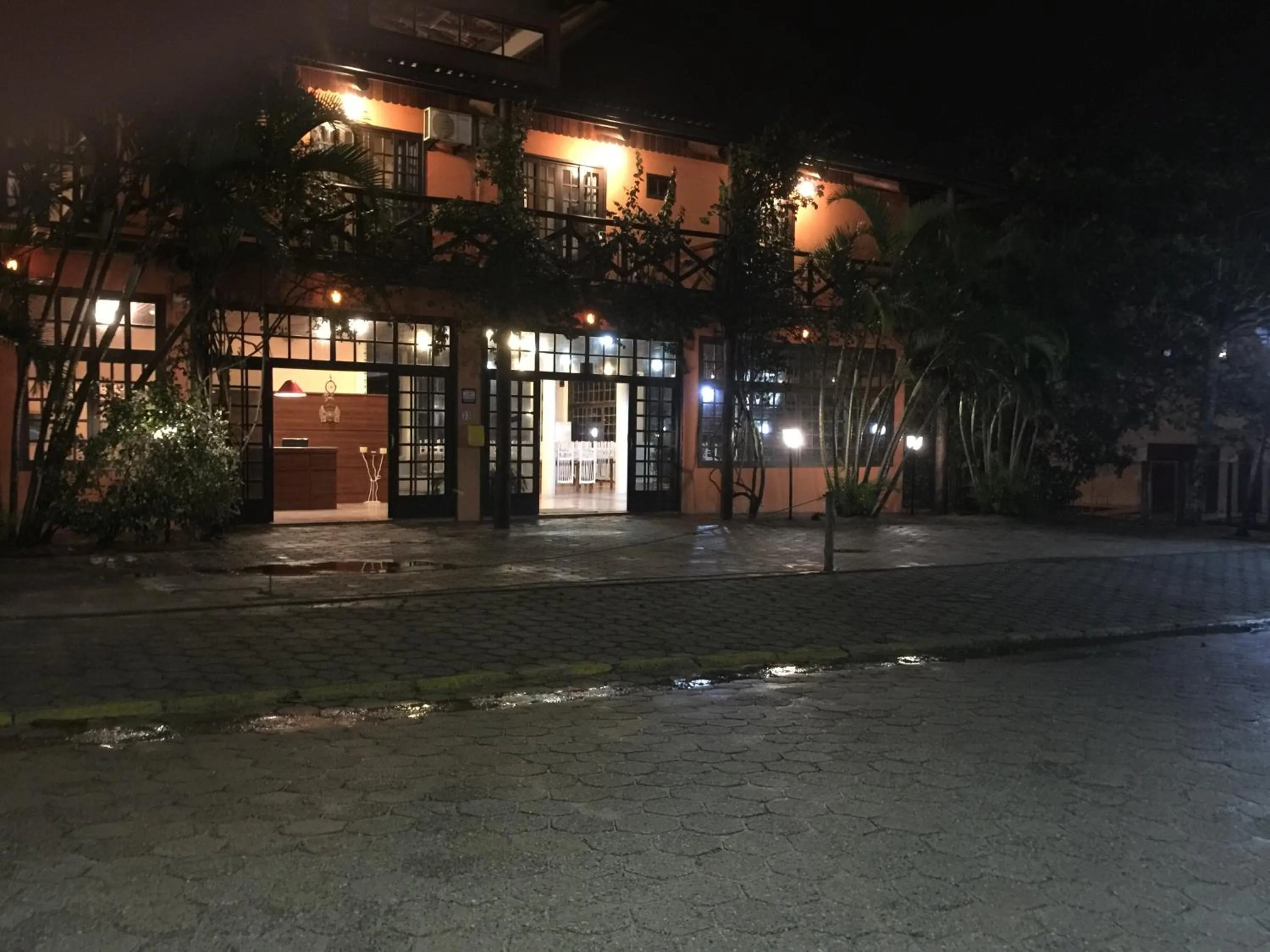 Facade/entrance in Pousada Canto Grande