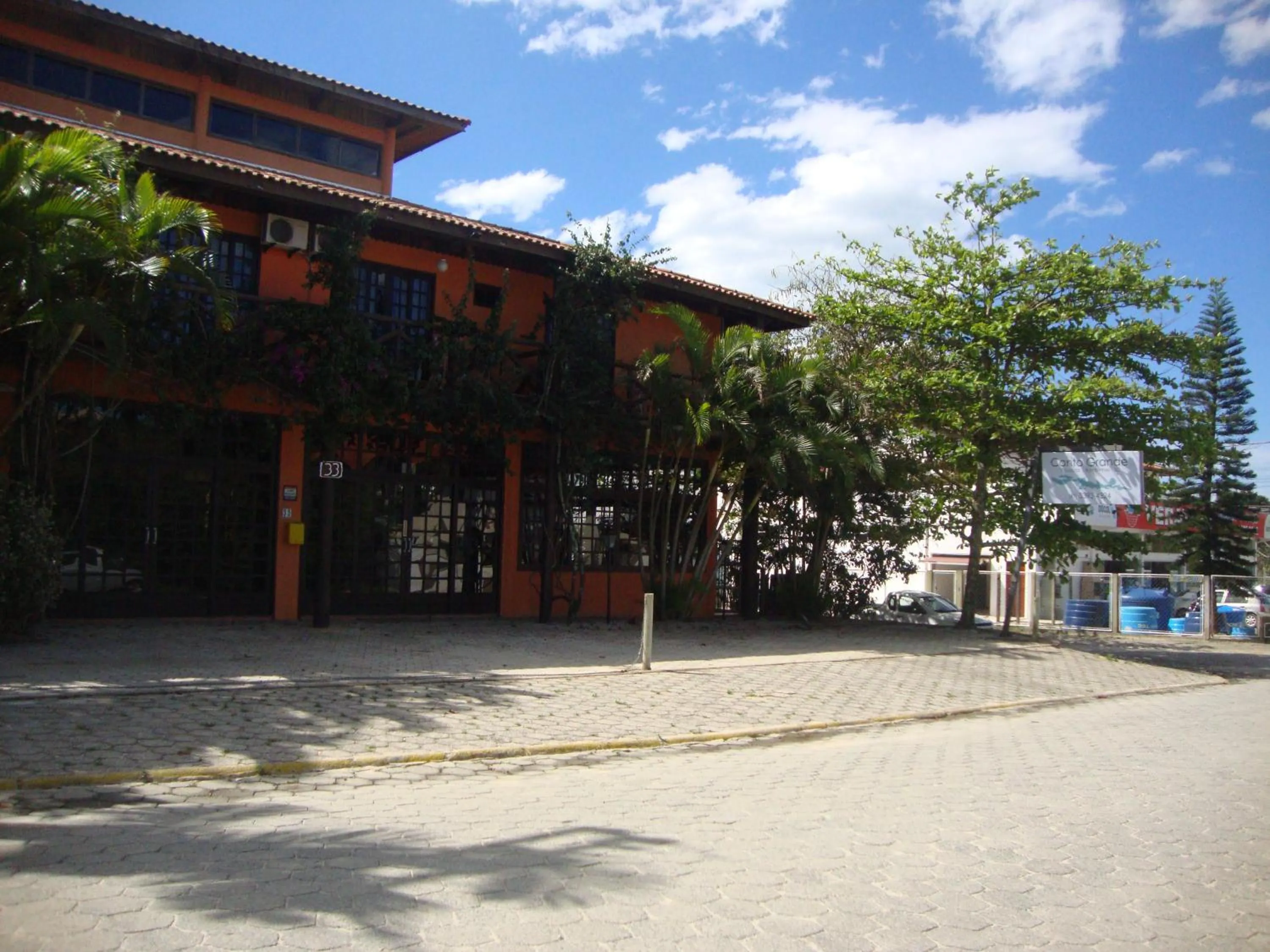 Facade/entrance in Pousada Canto Grande