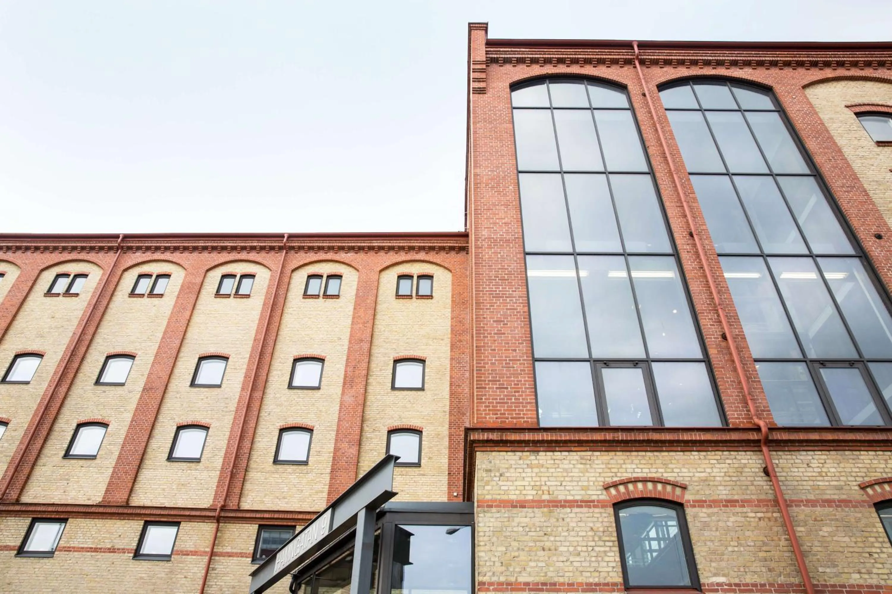 Property building in Home Hotel Magasinet