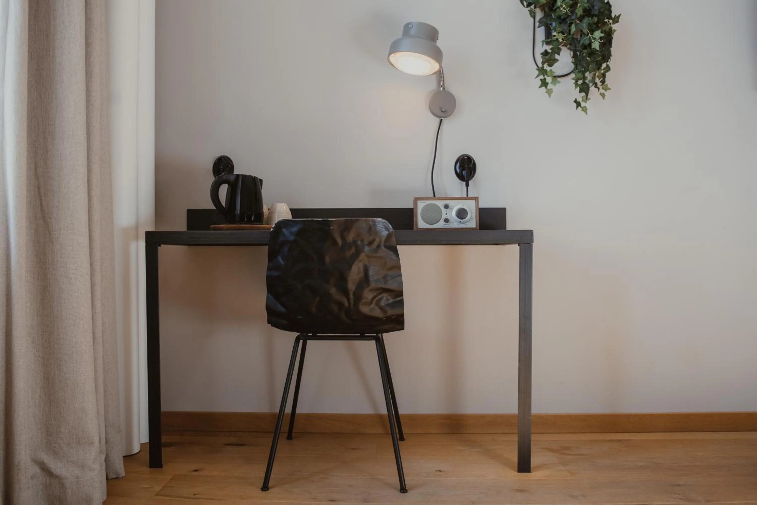 Coffee/tea facilities in Home Hotel Magasinet