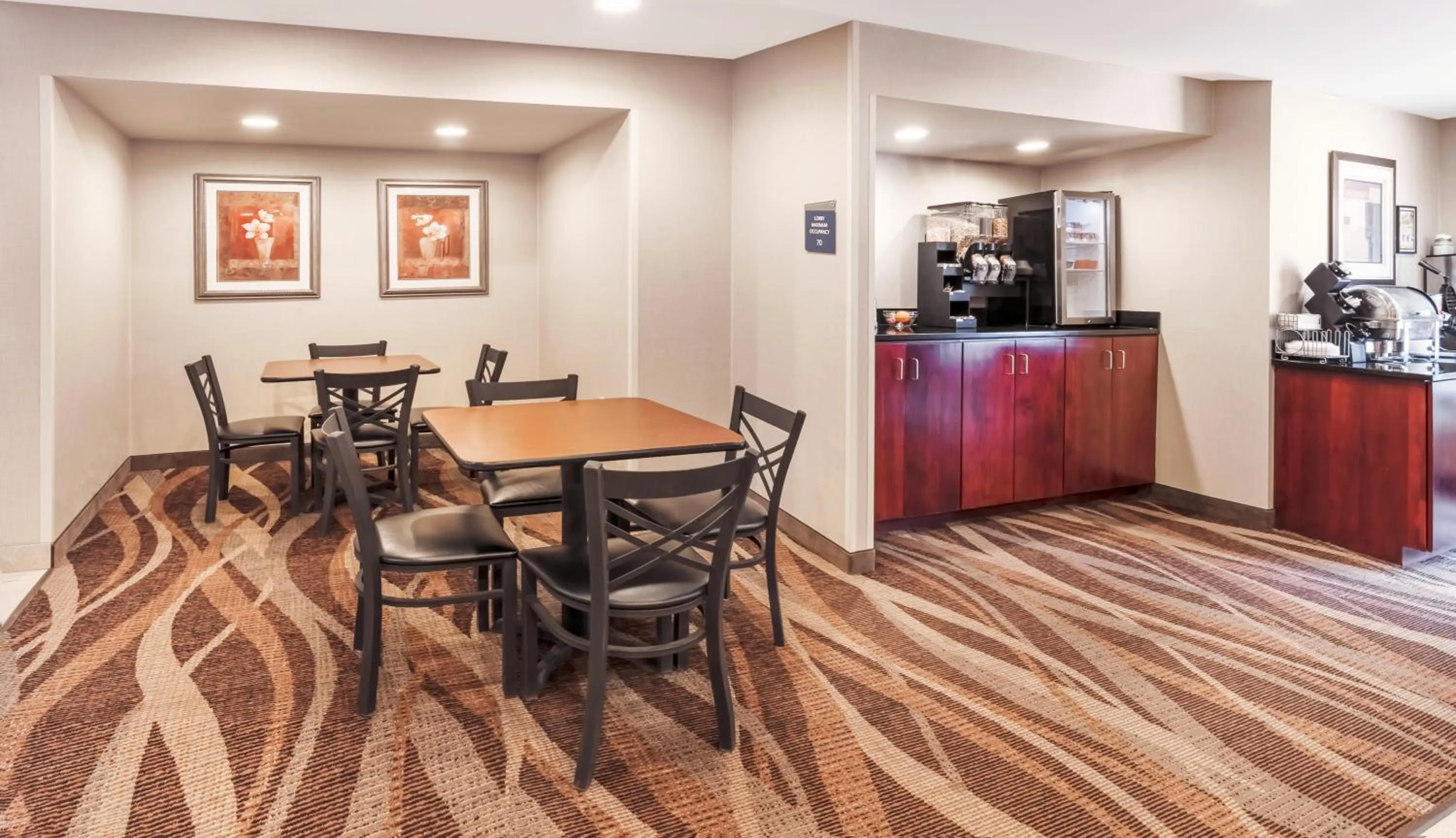Banquet/Function facilities in Cobblestone Inn & Suites - Durand