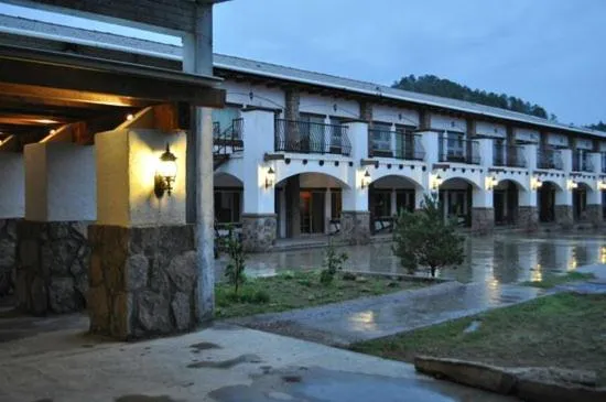 Patio in Hotel Quinta Mision