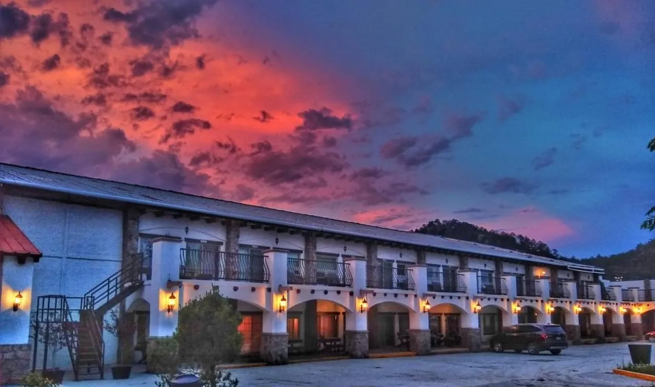 Property building in Hotel Quinta Mision