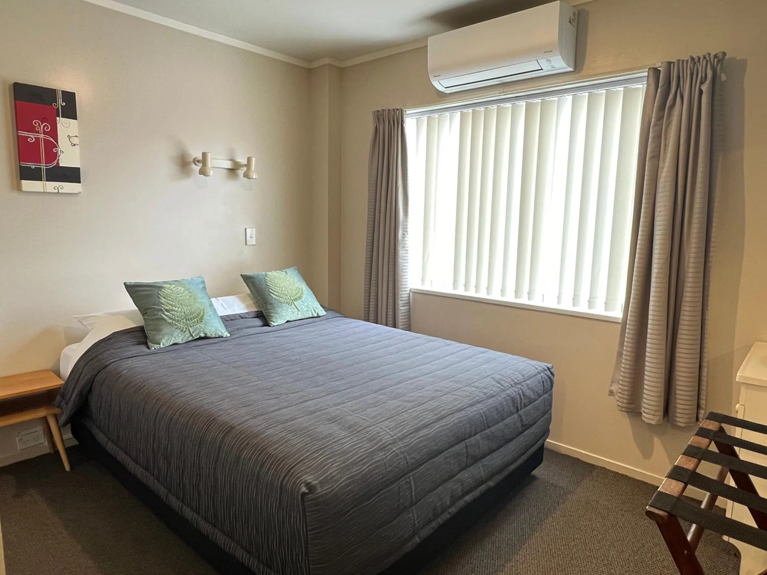 Bed in Seagulls Guesthouse