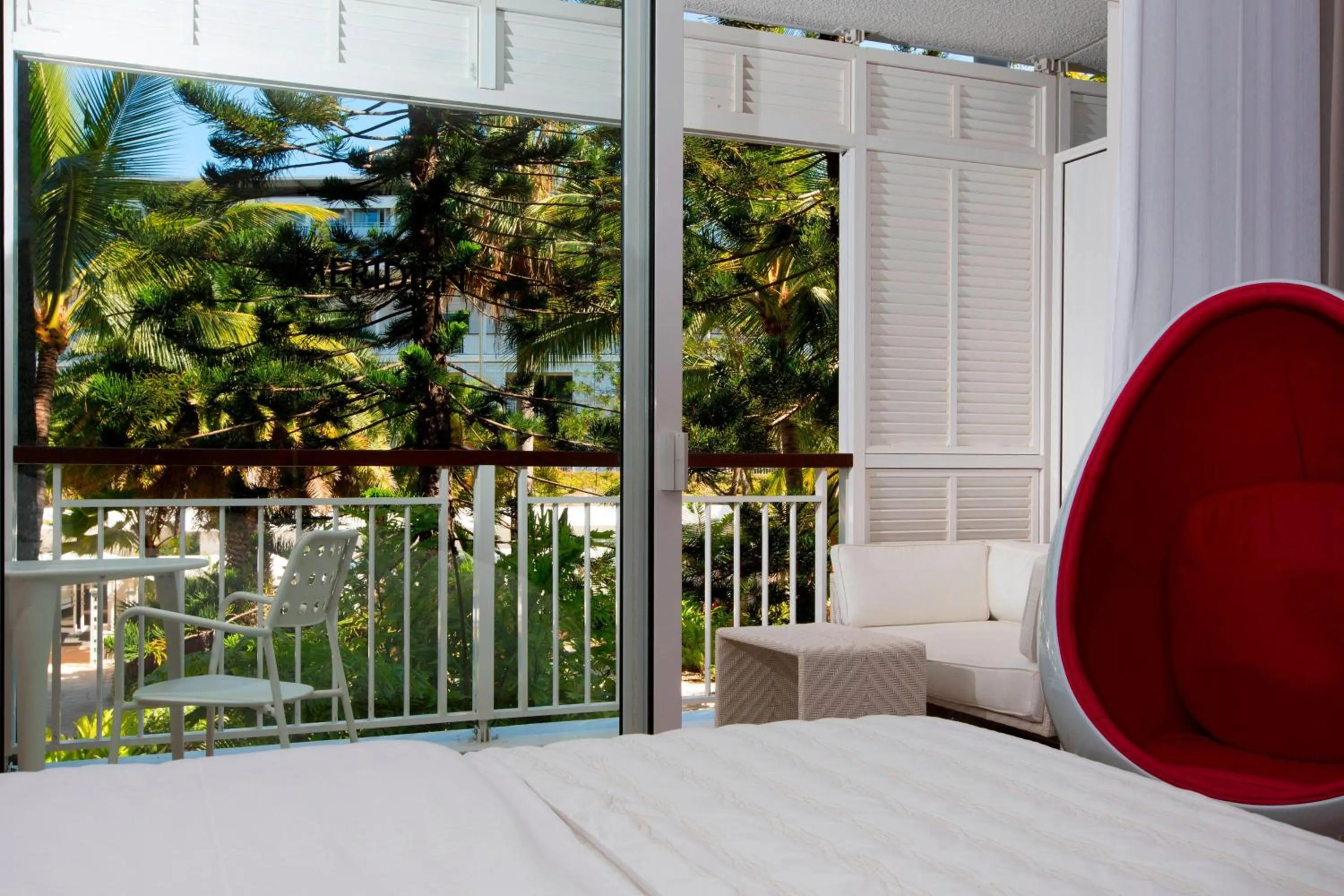 Photo of the whole room, Bed in Le Méridien Nouméa Resort & Spa