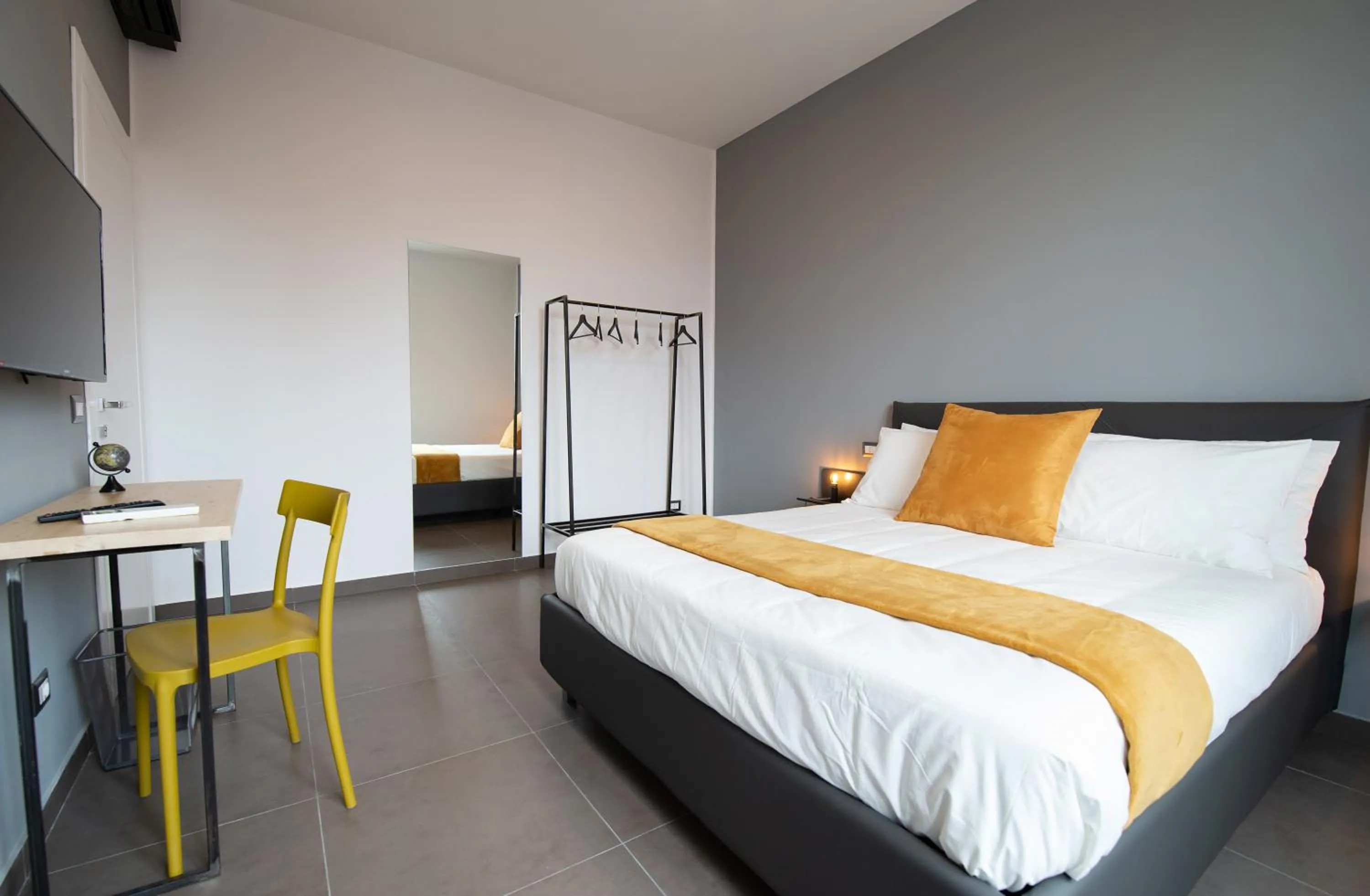 Bed in GB Vesuvius Napoli