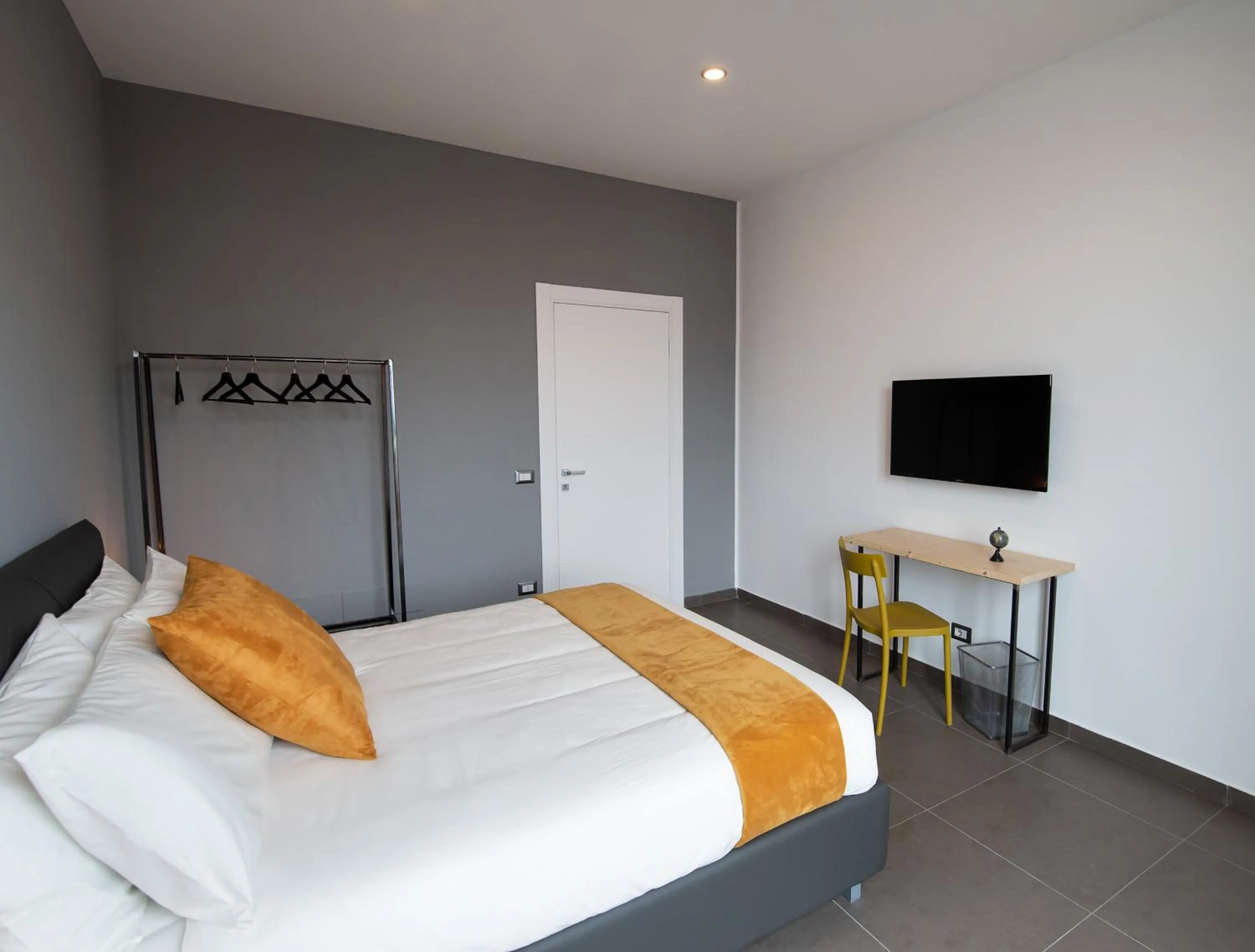 Bed in GB Vesuvius Napoli